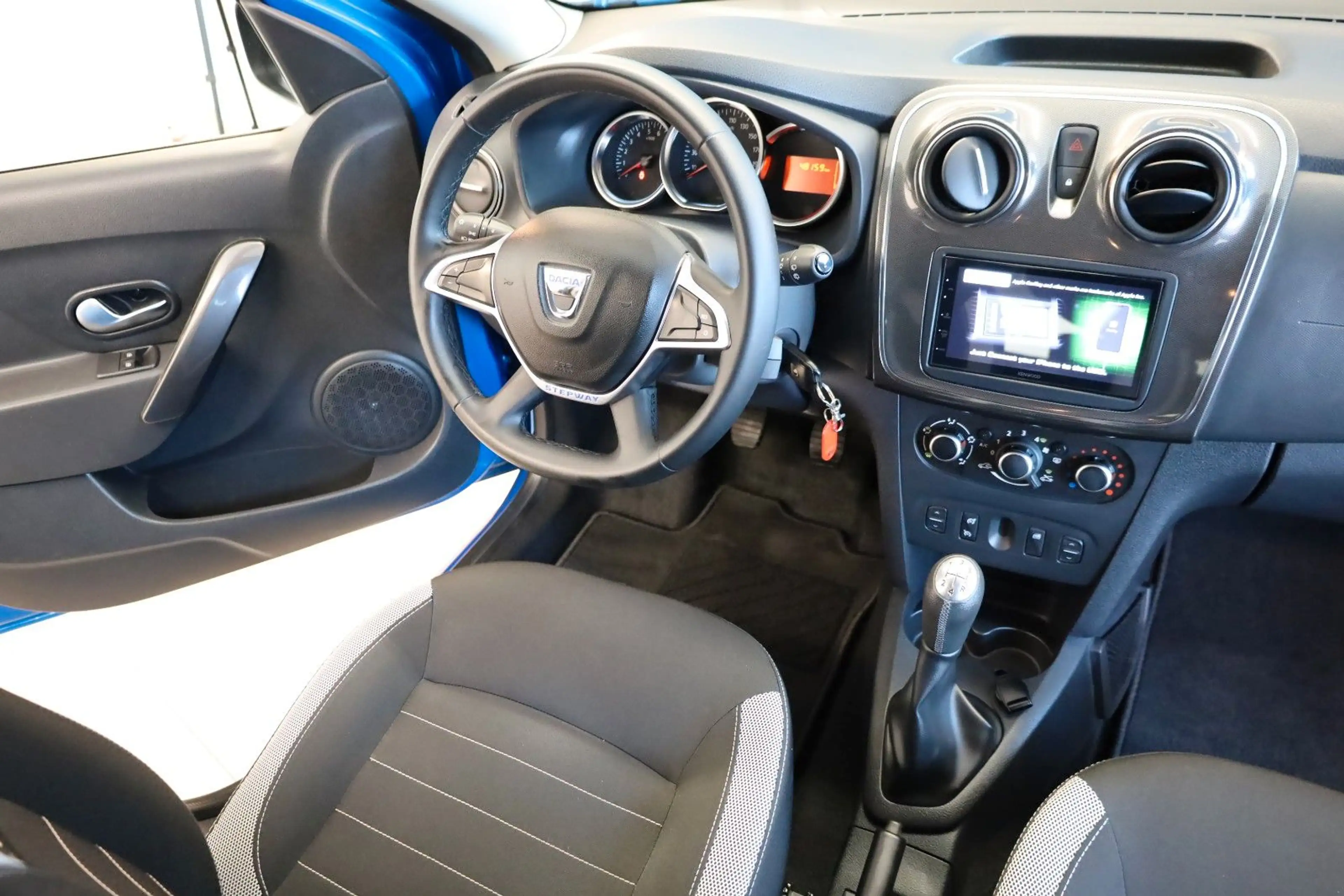 Dacia Logan II Kombi Stepway/R.Kamera/1.Hand/ Garantie — photo 13