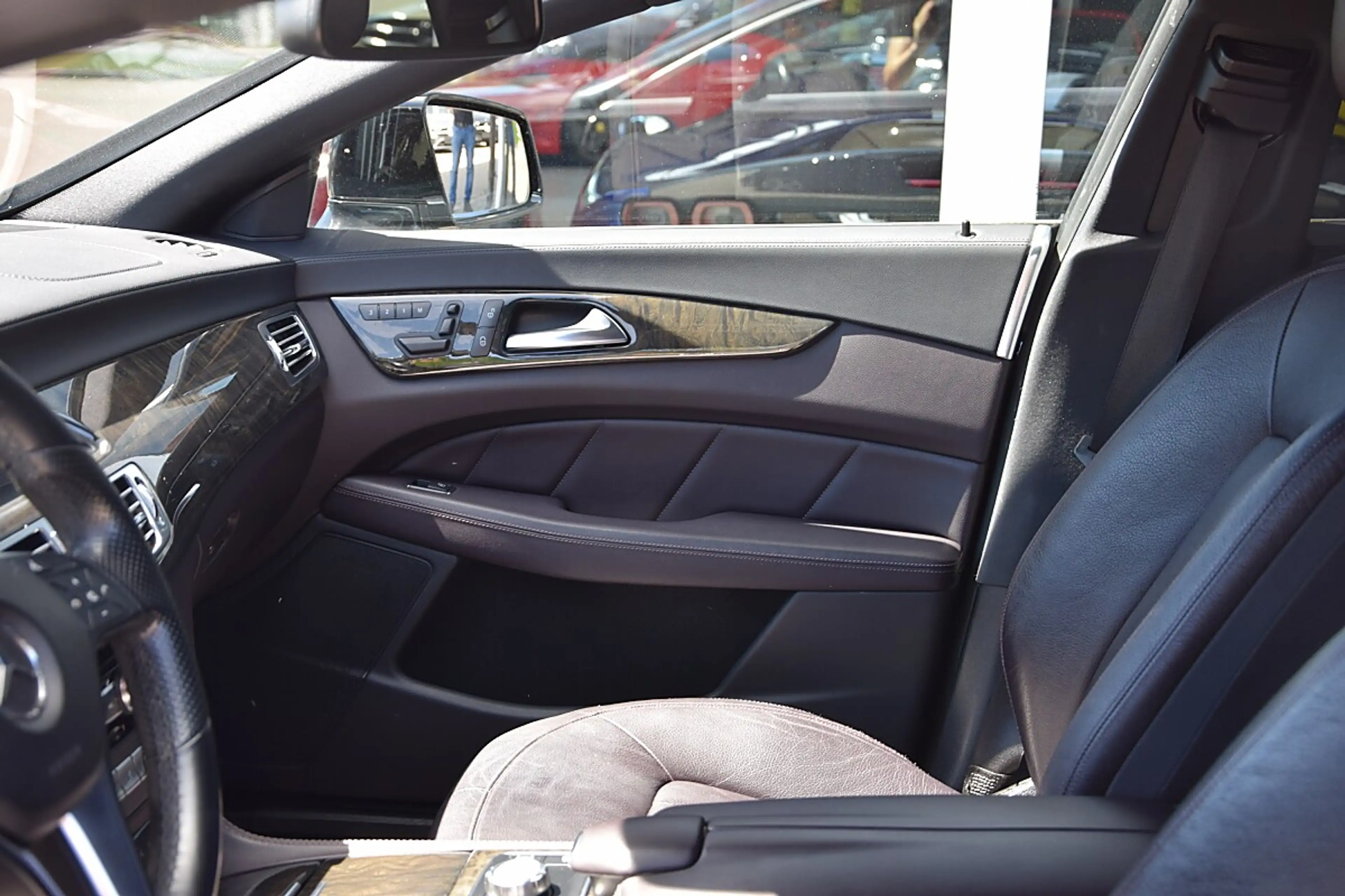 Mercedes-Benz CLS 350 CDI BlueEFFICIENCY 4Matic DPF *Memory-Paket* — photo 5
