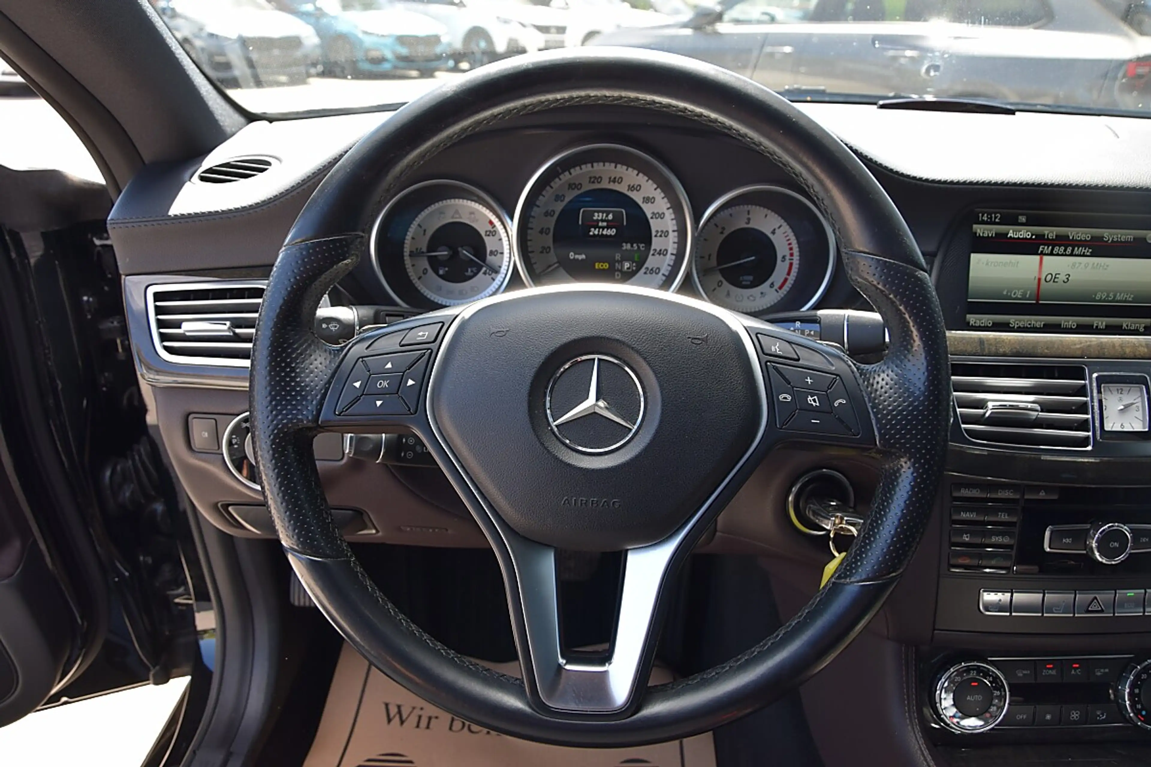 Mercedes-Benz CLS 350 CDI BlueEFFICIENCY 4Matic DPF *Memory-Paket* — photo 7