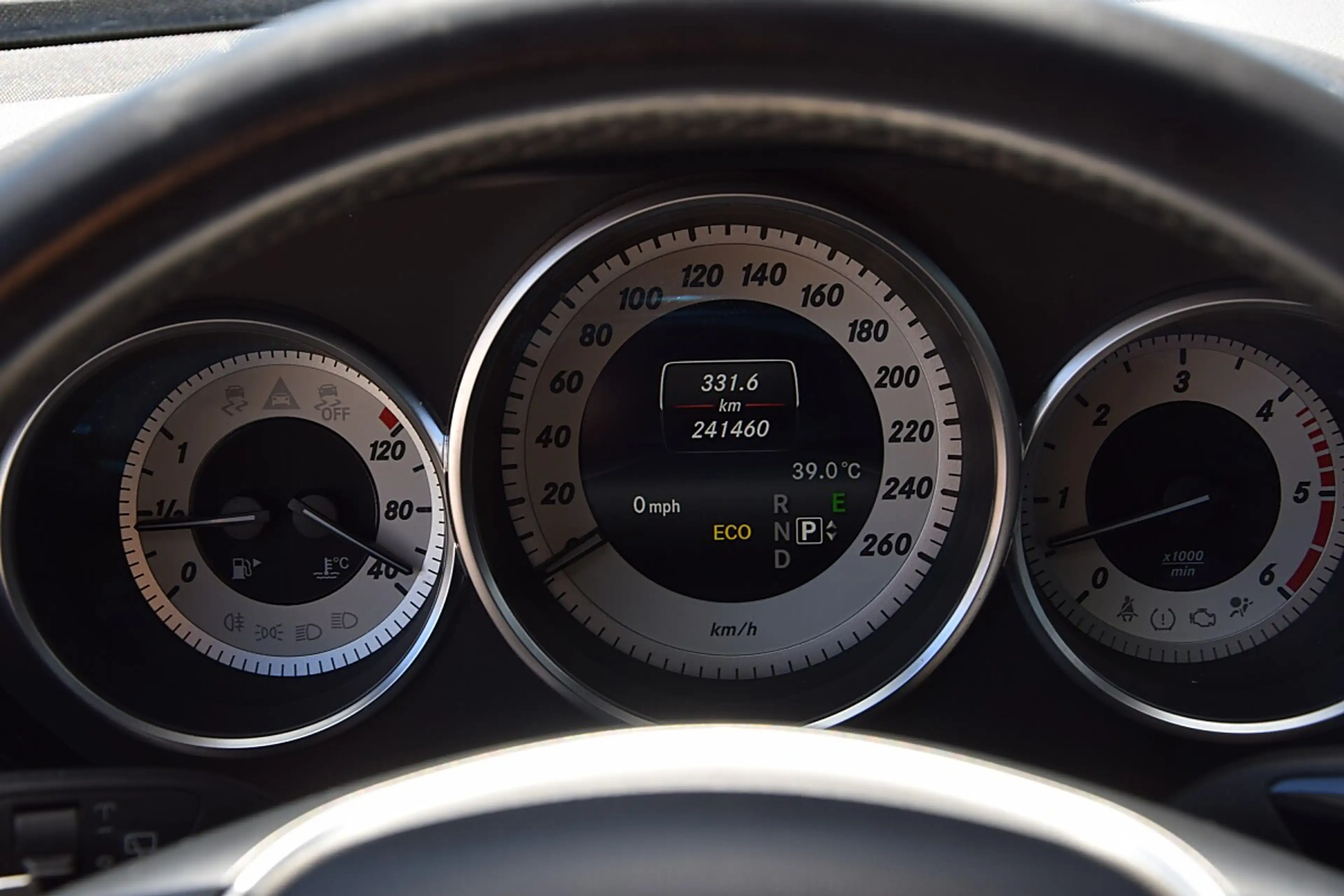 Mercedes-Benz CLS 350 CDI BlueEFFICIENCY 4Matic DPF *Memory-Paket* — photo 8