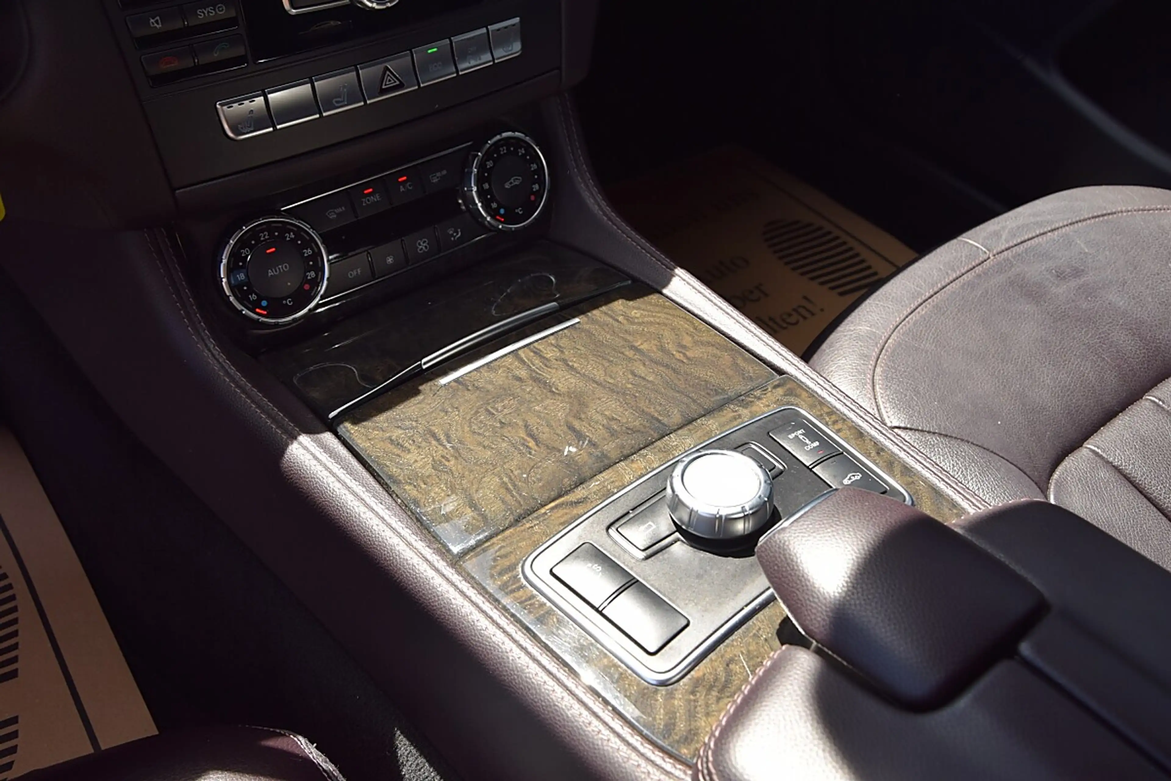 Mercedes-Benz CLS 350 CDI BlueEFFICIENCY 4Matic DPF *Memory-Paket* — photo 10