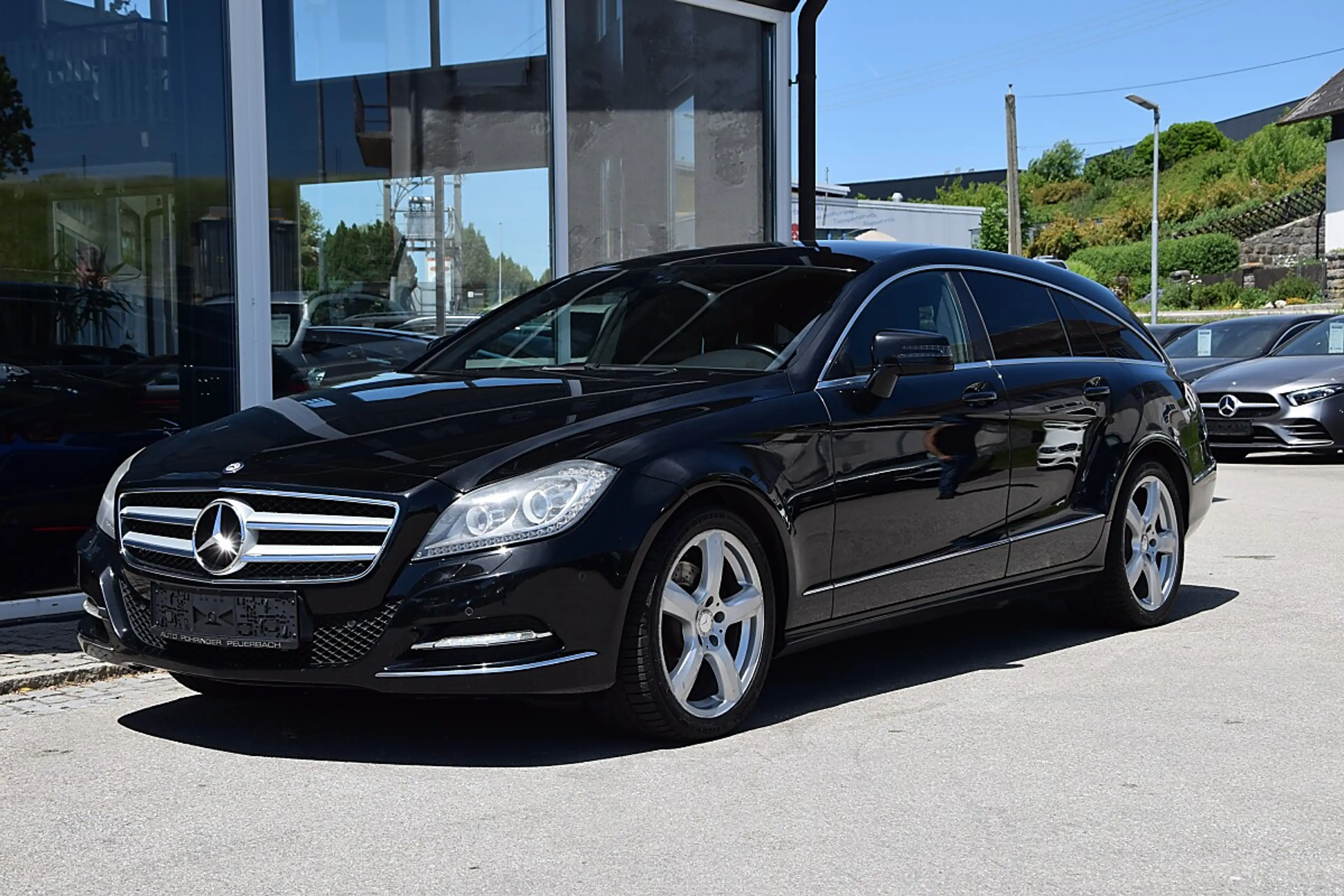 Mercedes-Benz CLS 350 CDI BlueEFFICIENCY 4Matic DPF *Memory-Paket* — photo 2