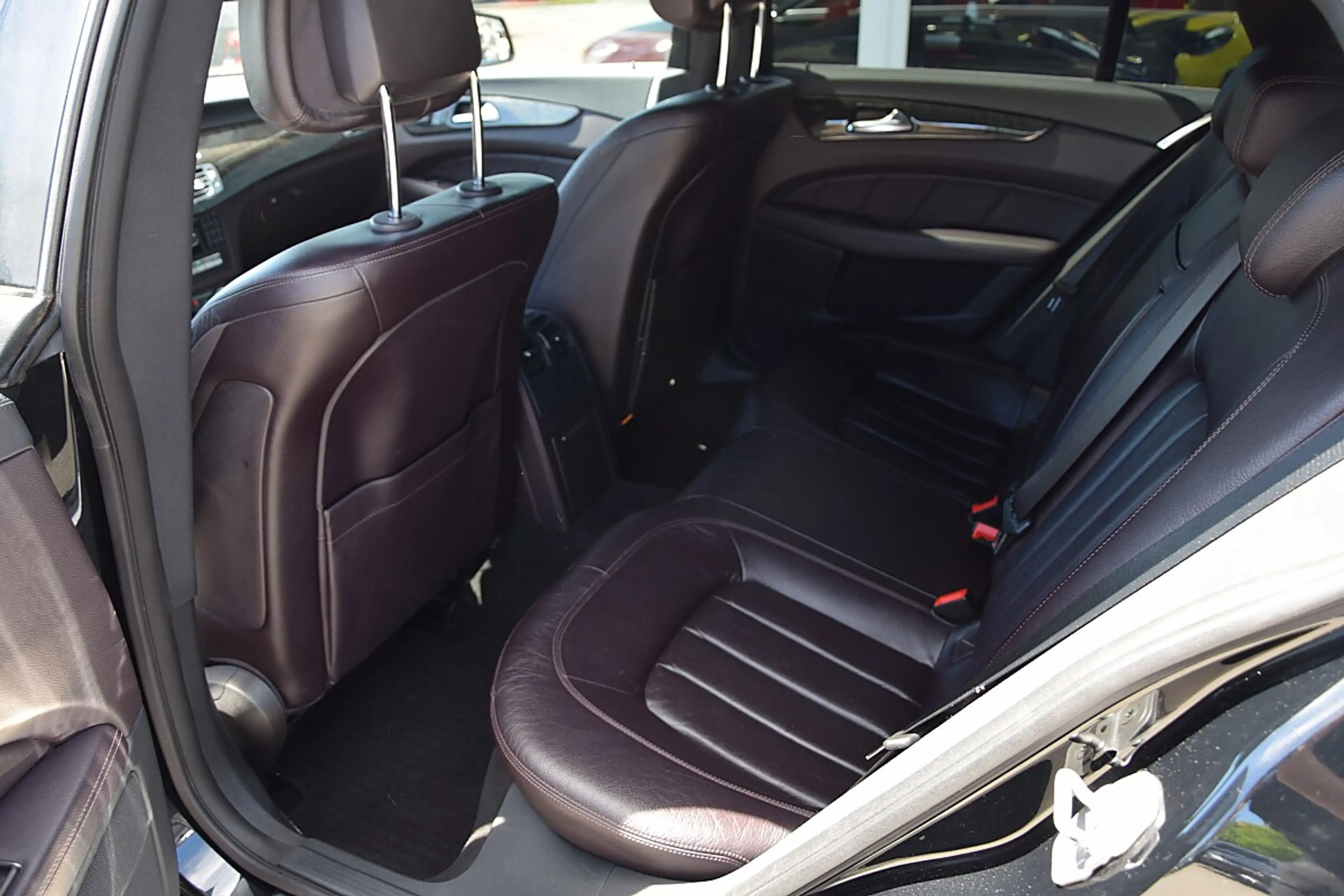 Mercedes-Benz CLS 350 CDI BlueEFFICIENCY 4Matic DPF *Memory-Paket* — photo 13