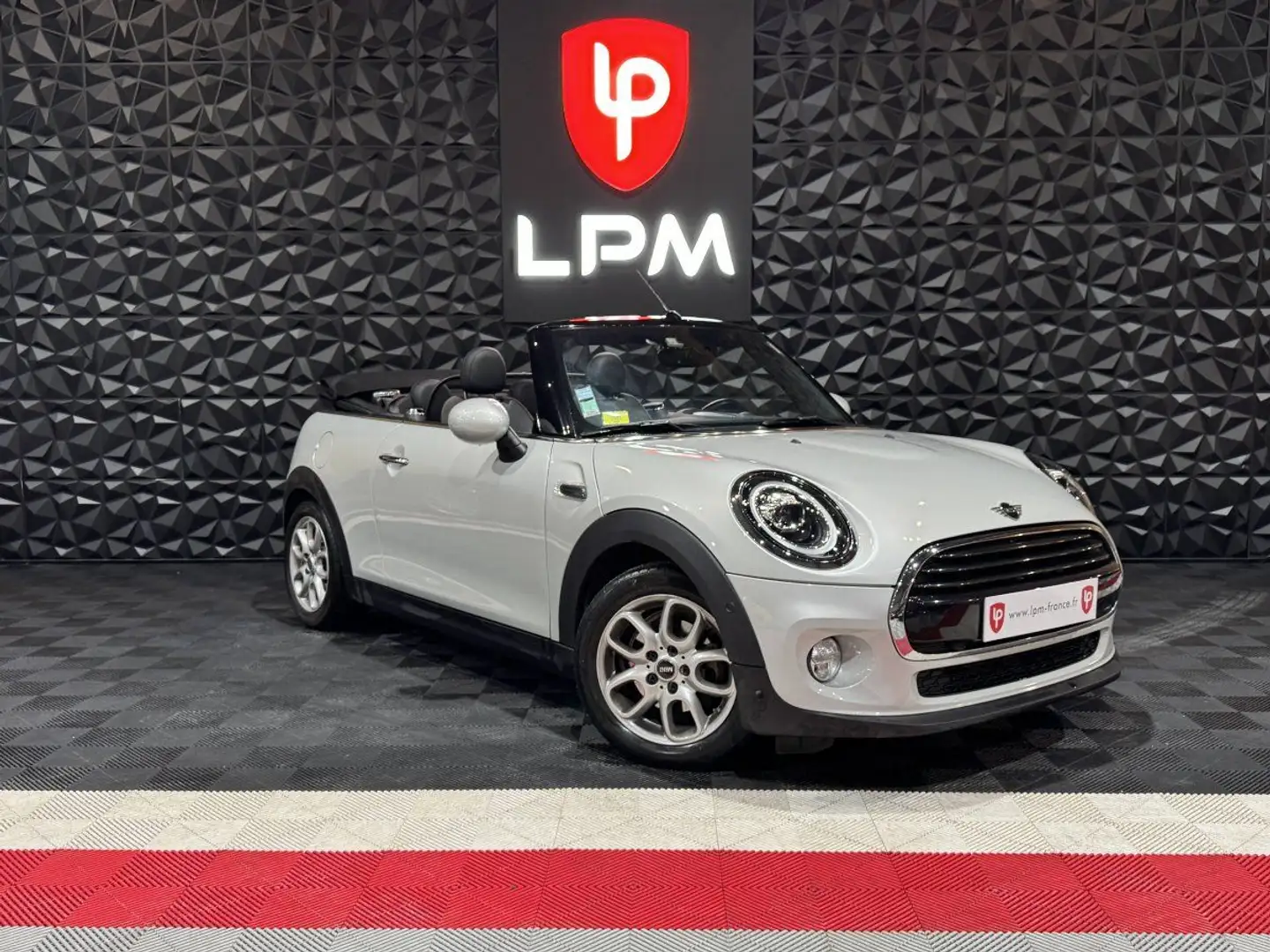 MINI Cooper Cabrio III (F57) Cooper 136ch Chili Gris - 1