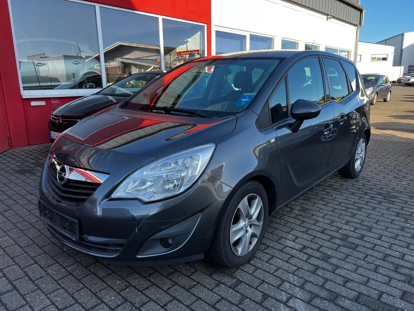 Opel Meriva B Edition Grau - 1