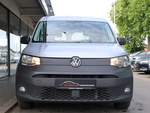 Volkswagen Caddy Maxi view 4