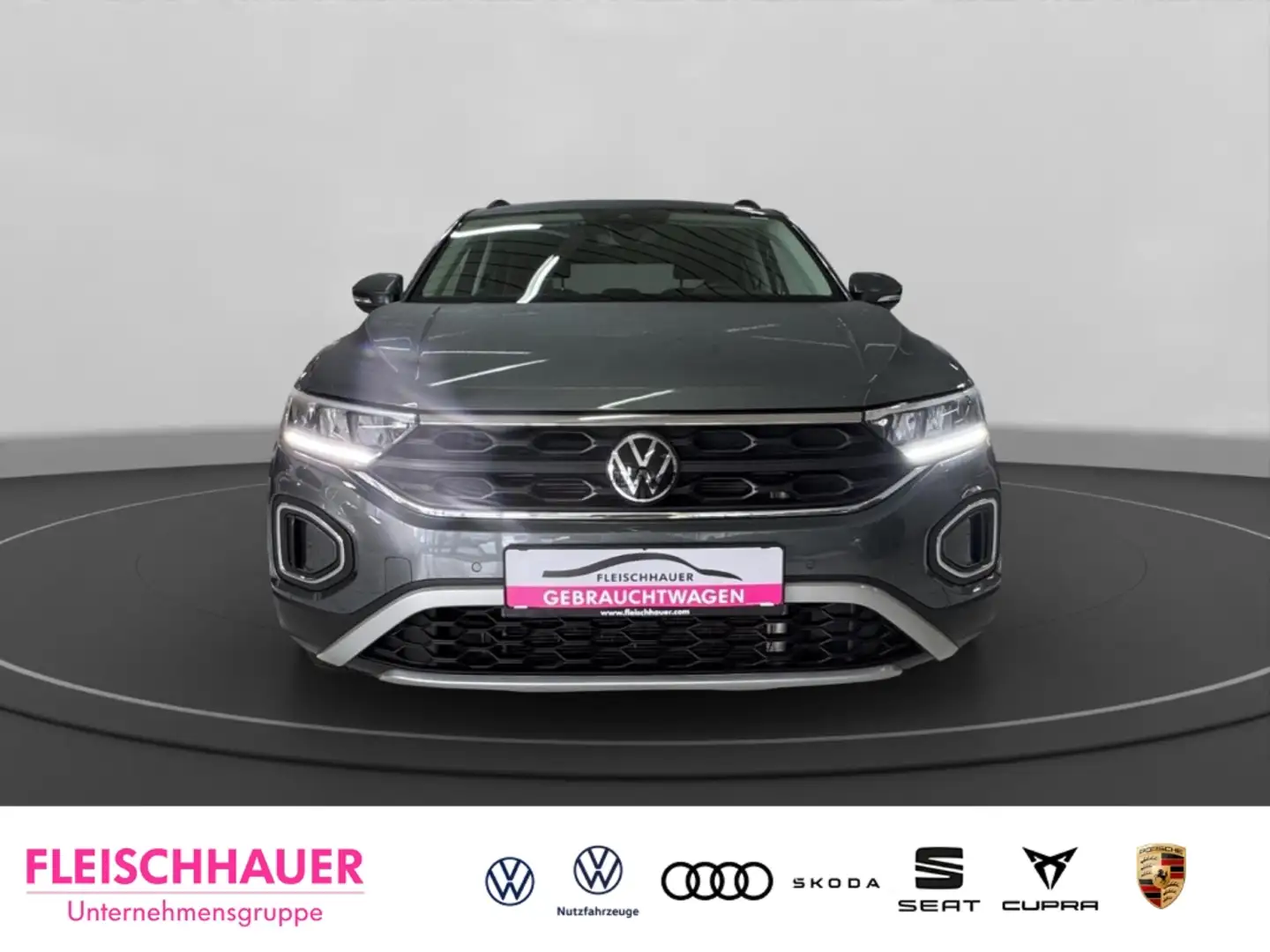 Volkswagen T-Roc Life 1.5 TSI LED+DC+AHK+NAVI+PDC V&H+SHZ+ Grau - 2