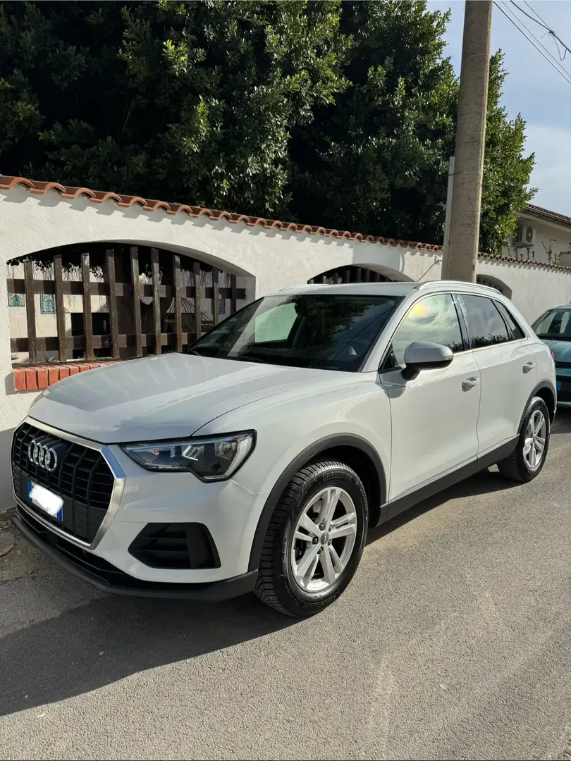 Audi Q3 35 2.0 tdi Business s-tronic - 1