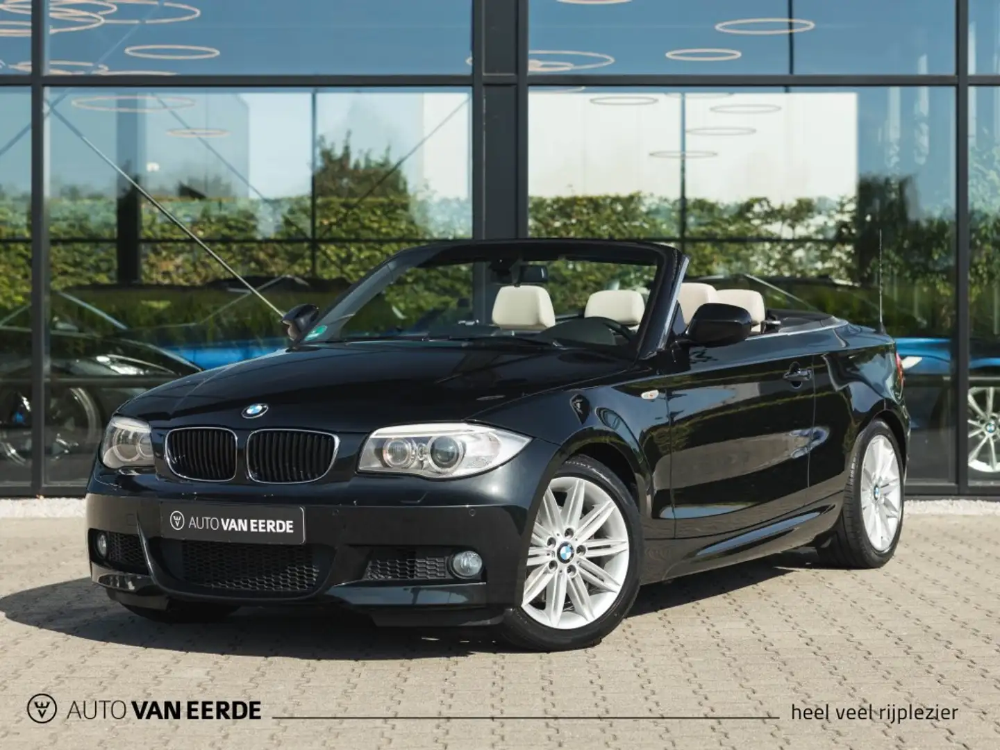 BMW 125 125i Cabrio LCI Aut. â M-sport, Prof navi 62d Schwarz - 1