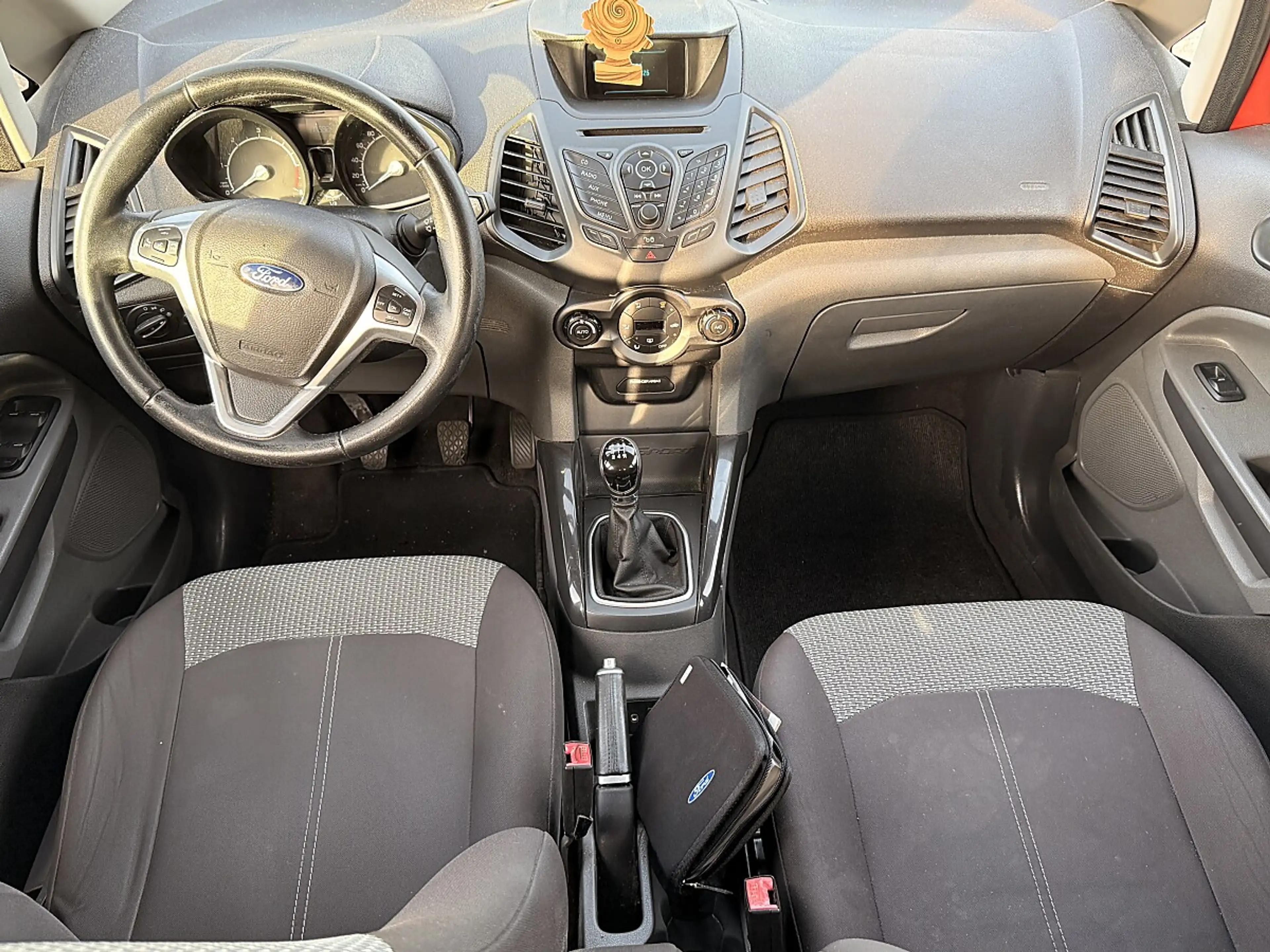 Ford EcoSport 1,5 TDCi Titanium — photo 11