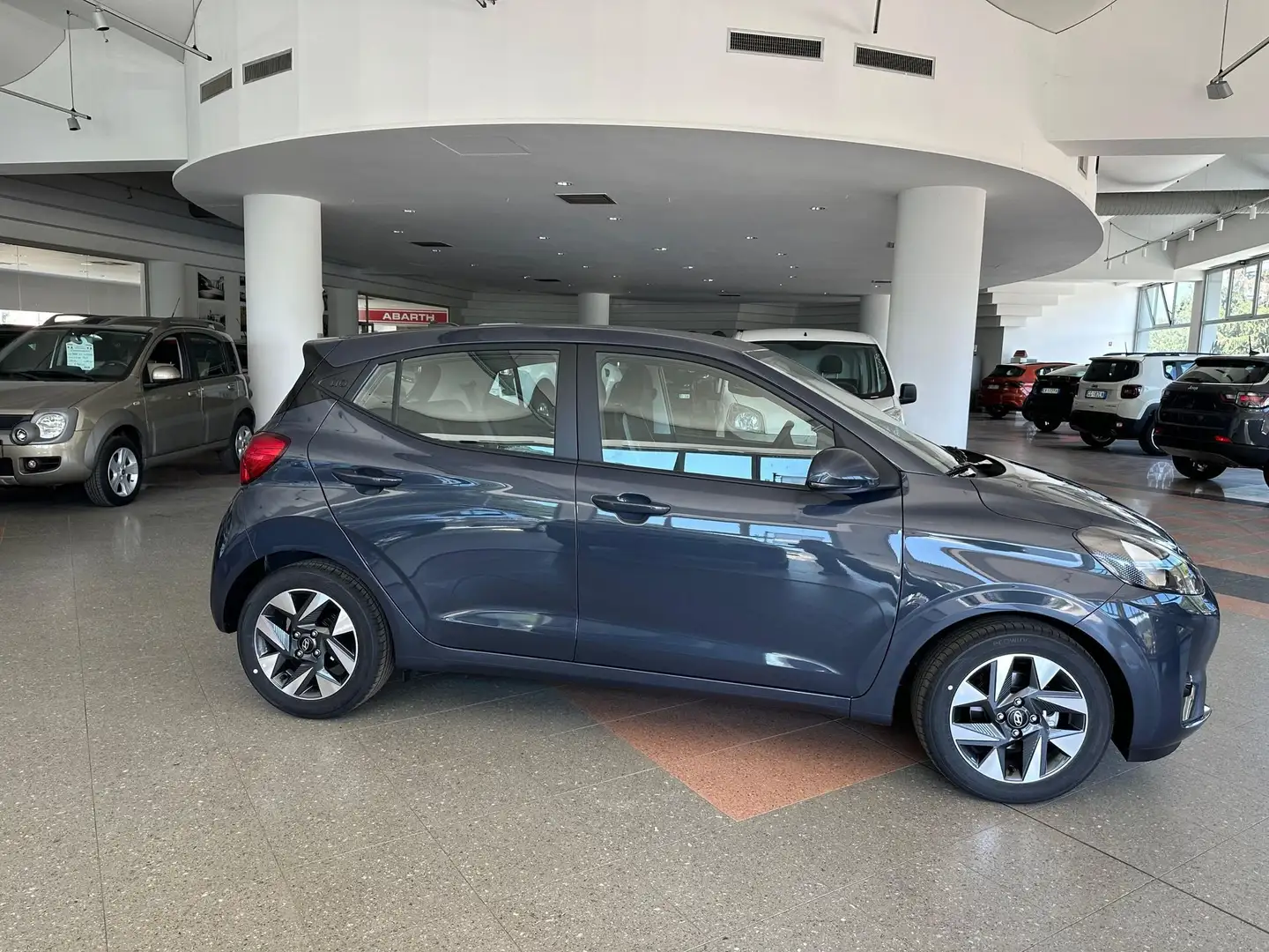 Hyundai i10 1.0 MPI Connectline Grigio - 2