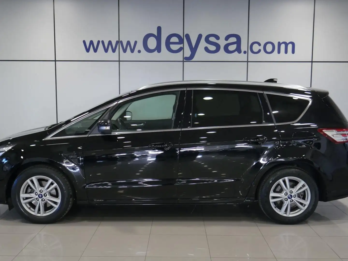 Ford S-Max 2.0 TDCi Panther 110kW Titanium AUT - 2