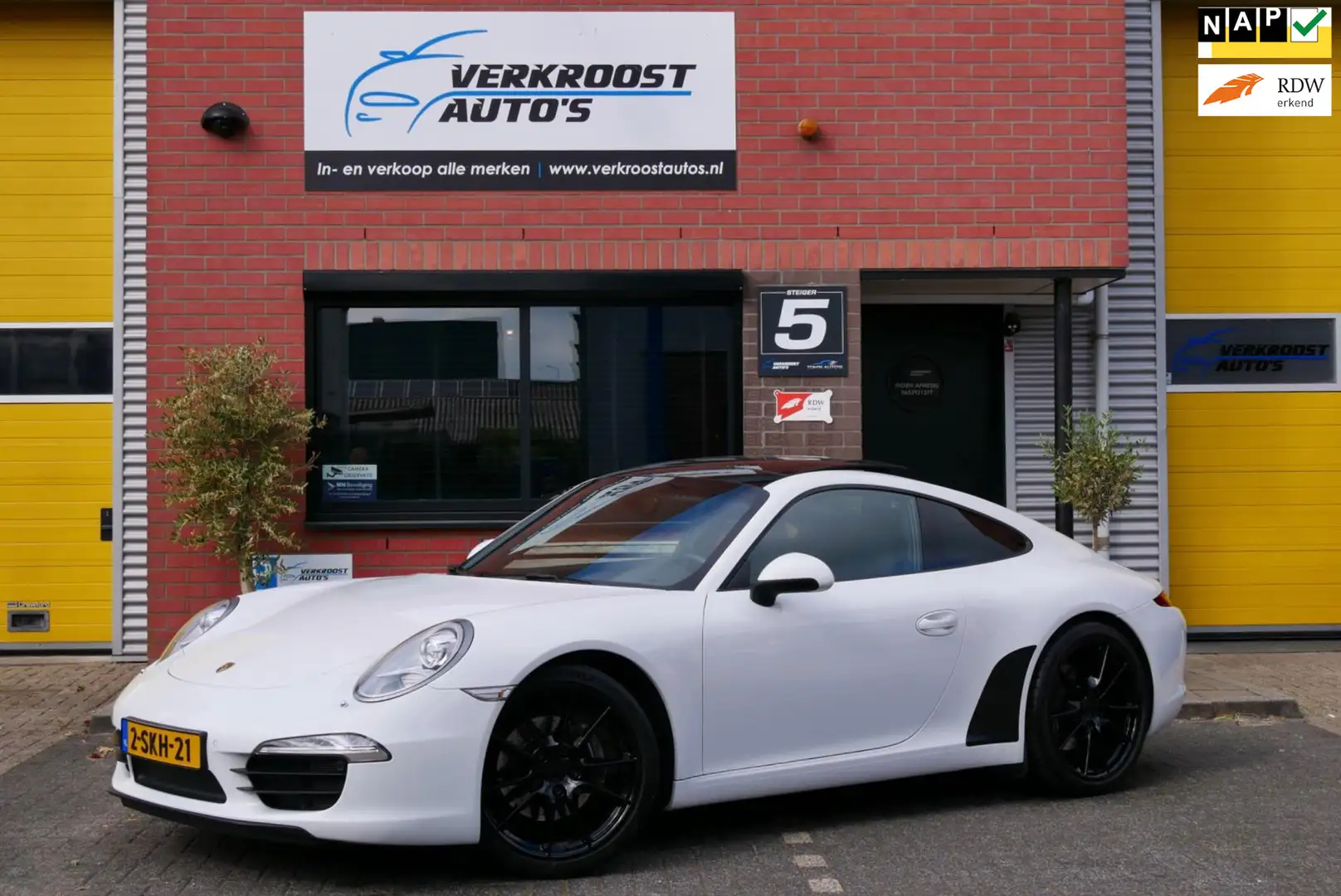 Porsche 911 3.4 Carrera. schuifdak. alcan hemel. sportuitl Beyaz - 1