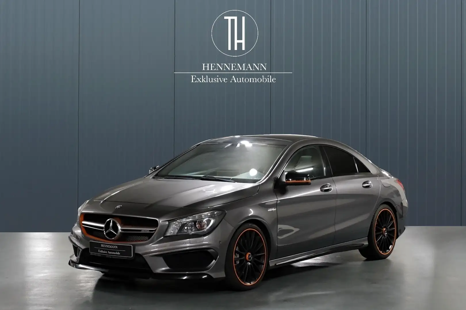 Mercedes-Benz CLA 45 AMG 4Matic*Orange Art Edition*Pano*H&K*Kamera*Sp.Abgas Grau - 1