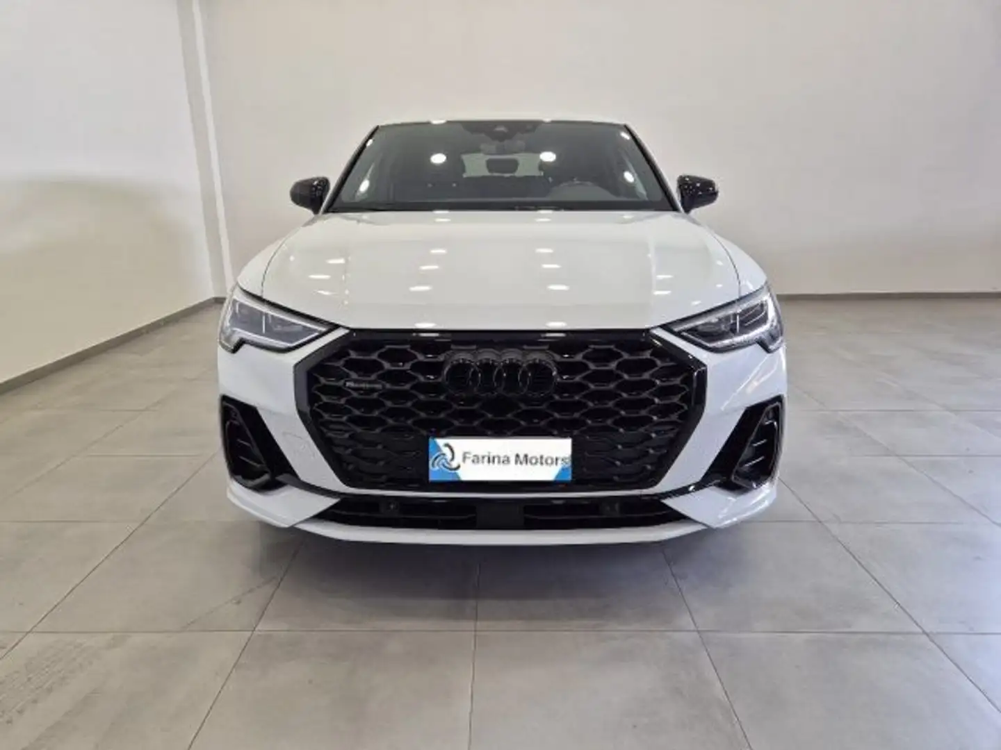 Audi Q3 SPB 40 TDI quattro S tronic S line edition Bianco - 2