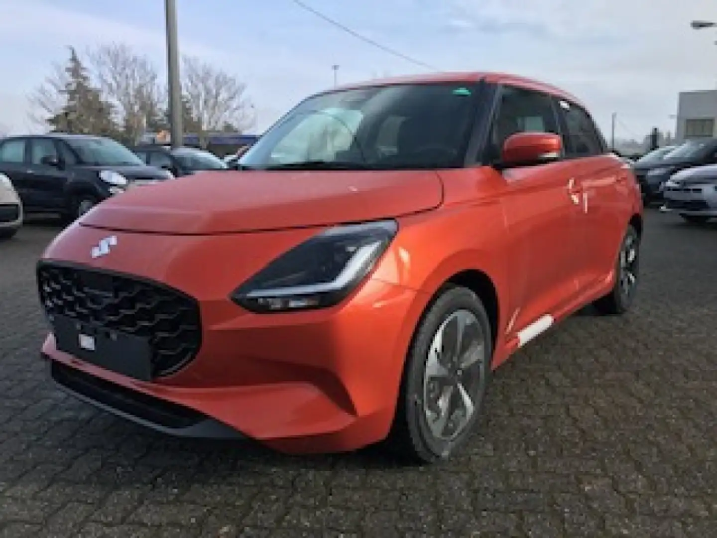 Suzuki Swift 1.2 Hybrid Top 2wd NUOVO DA IMMATRICOLARE Arancione - 1
