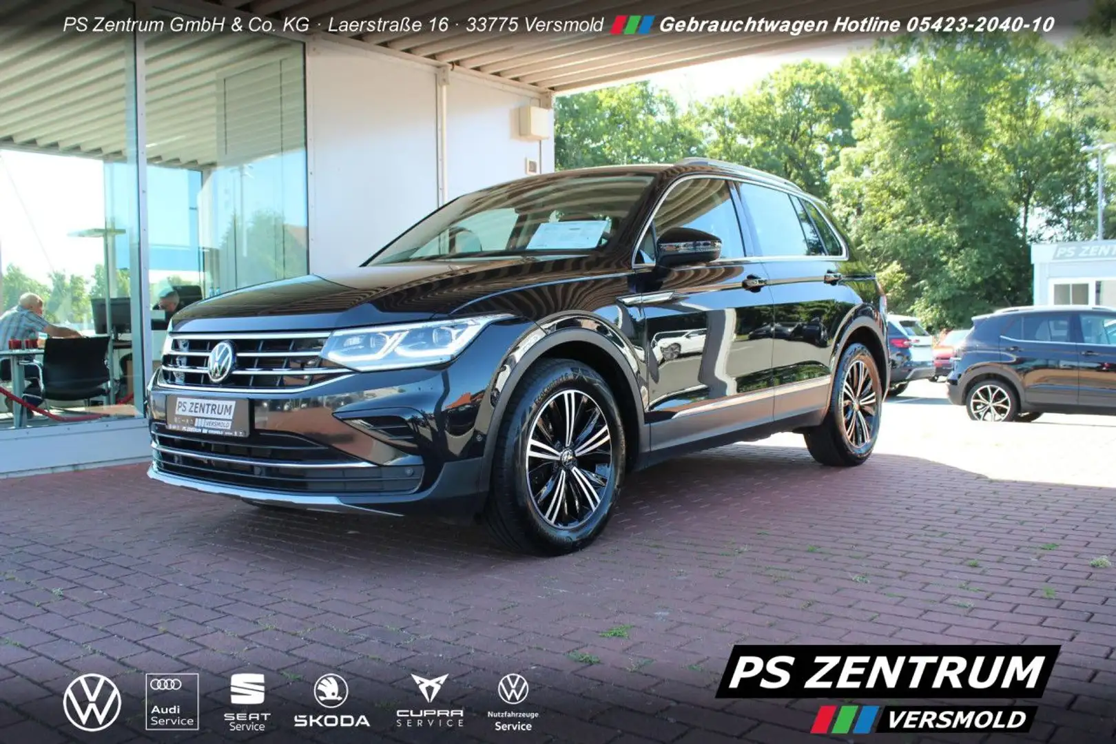 Volkswagen Tiguan 2.0 TDI Elegance AHK PANO CAM MATRIX Navi Schwarz - 1