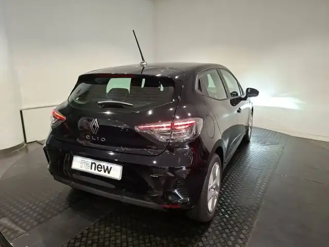 Renault Clio view 4