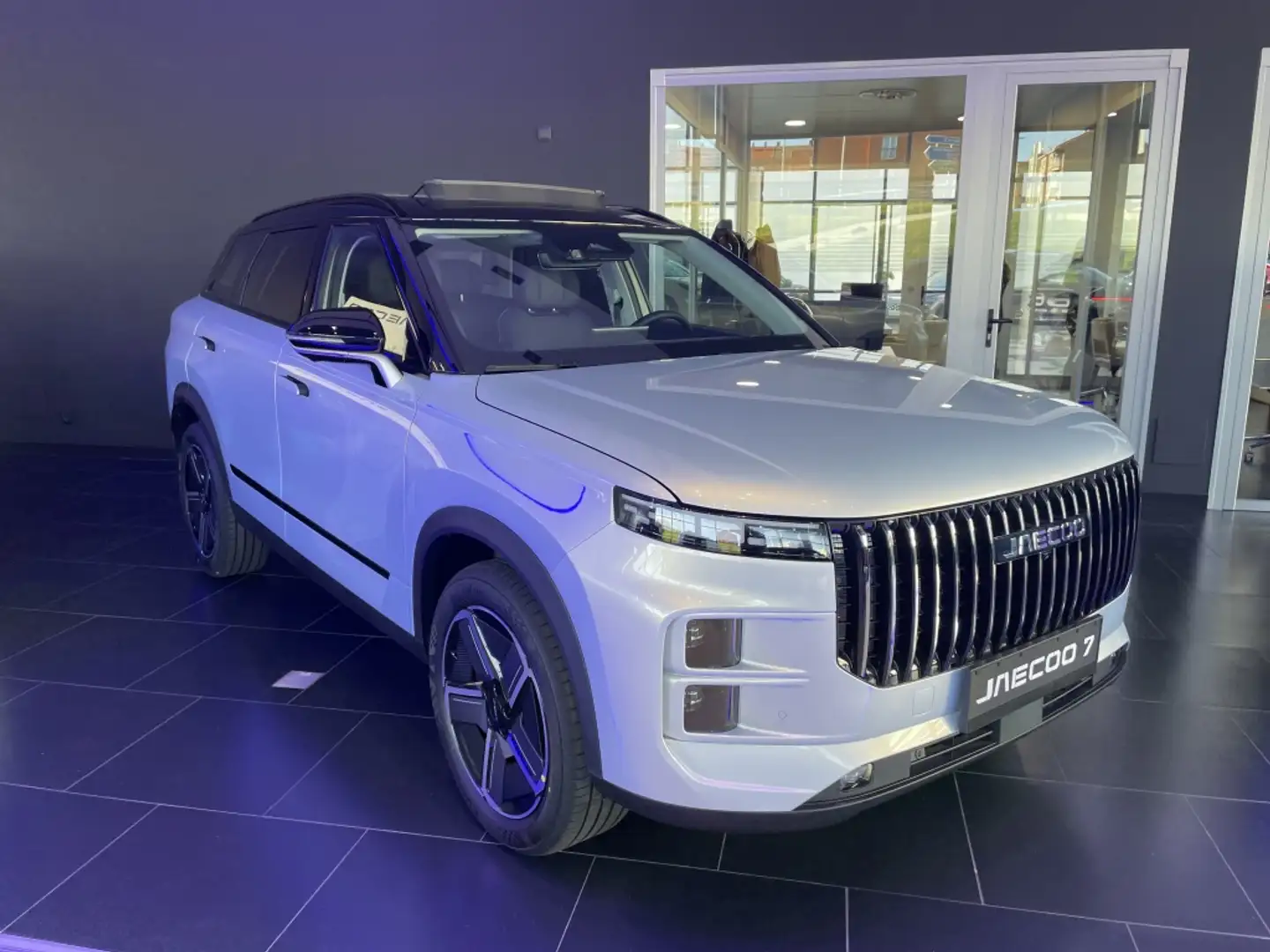 Jaecoo J7 1.6 Exclusive 4x4 Srebrny - 2