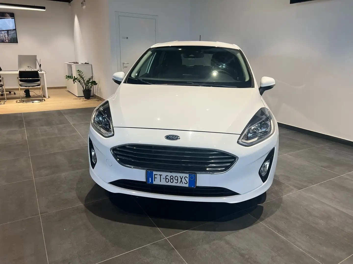 Ford Fiesta Fiesta 5p 1.1 TITANIO 85cv my19.5 Blanc - 1