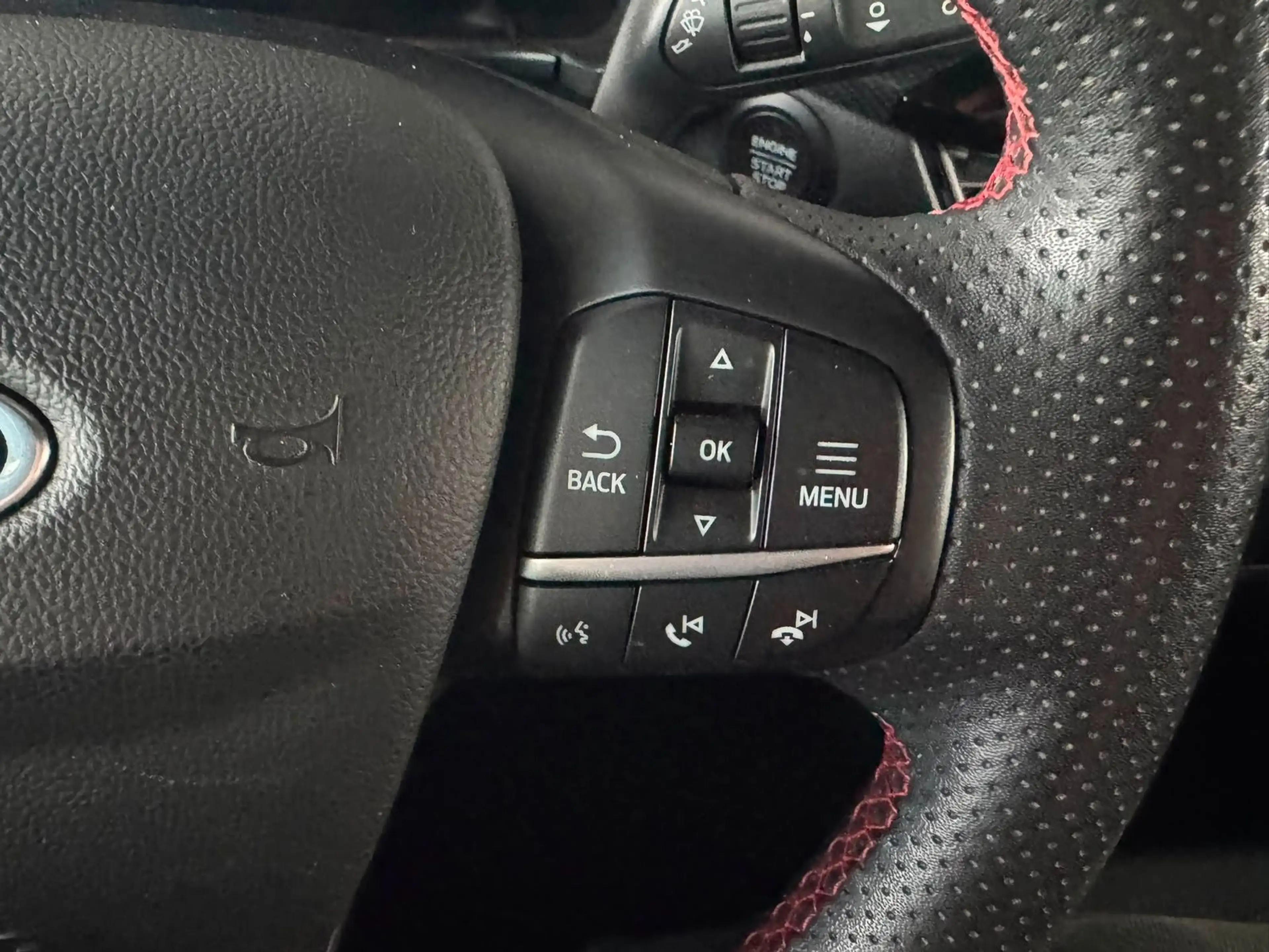 Ford Kuga Plug-In Hybrid ST-Line X*KAMER*AHK*1.HAND* — photo 10