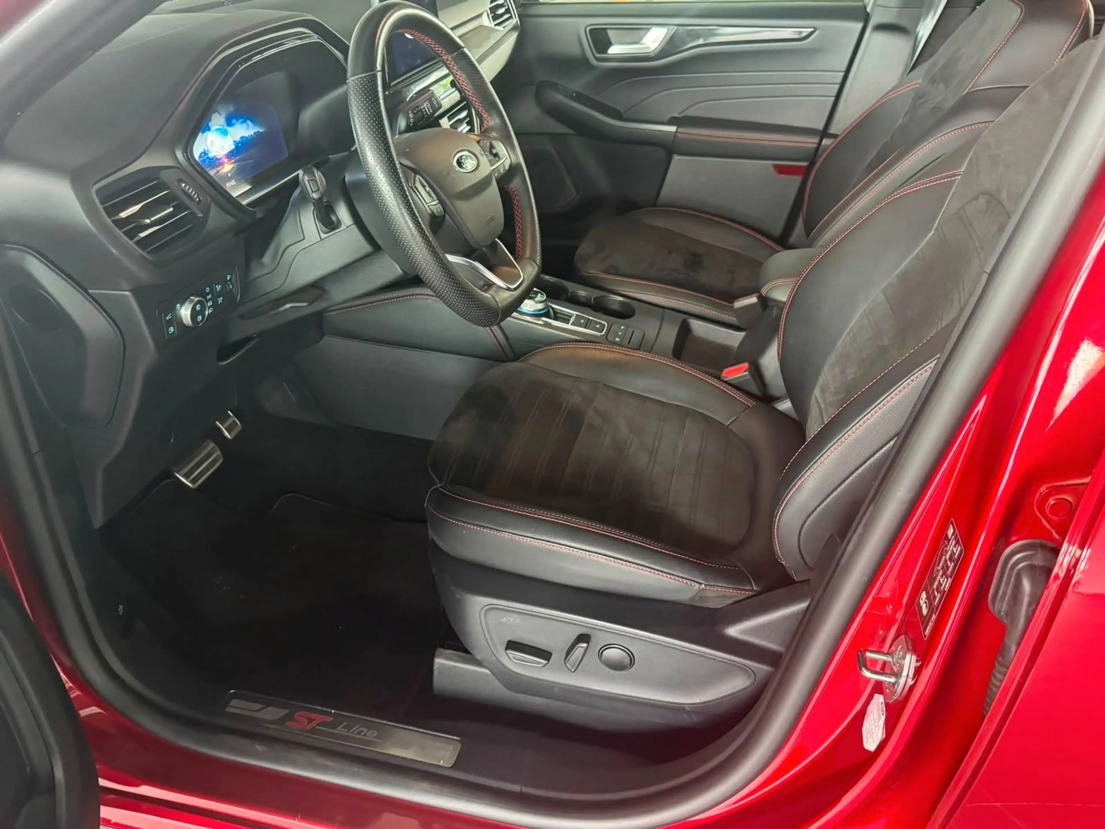 Ford Kuga Plug-In Hybrid ST-Line X*KAMER*AHK*1.HAND* — photo 7