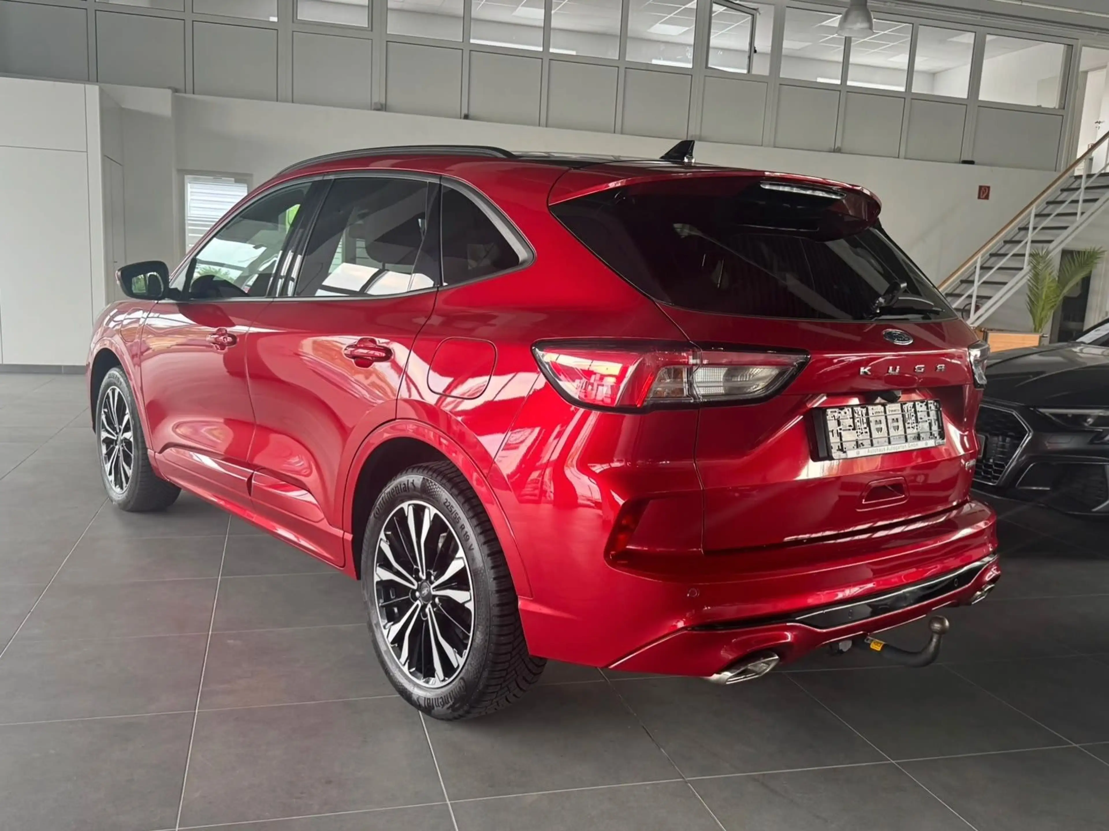 Ford Kuga Plug-In Hybrid ST-Line X*KAMER*AHK*1.HAND* — photo 4