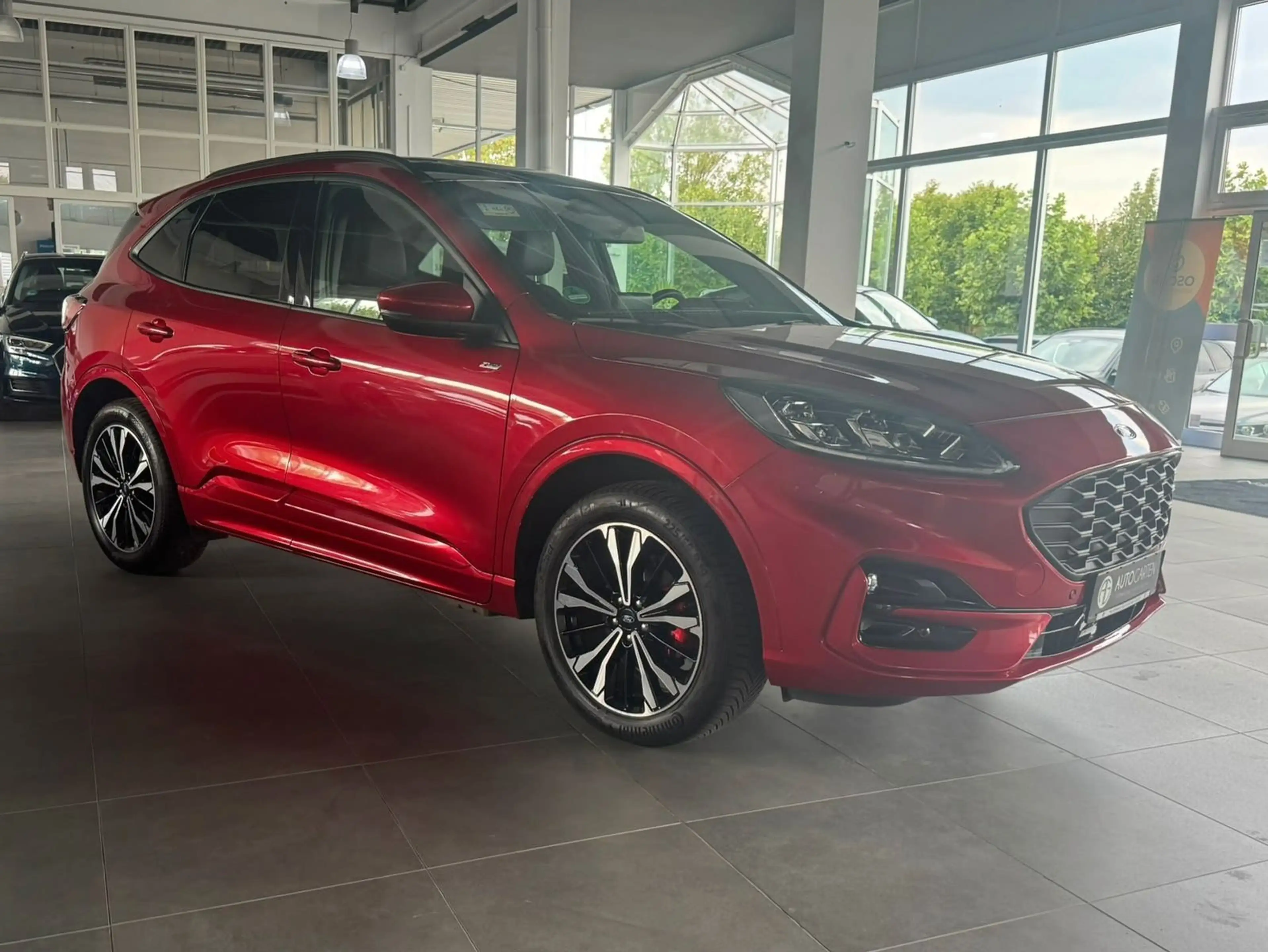 Ford Kuga Plug-In Hybrid ST-Line X*KAMER*AHK*1.HAND* — photo 2