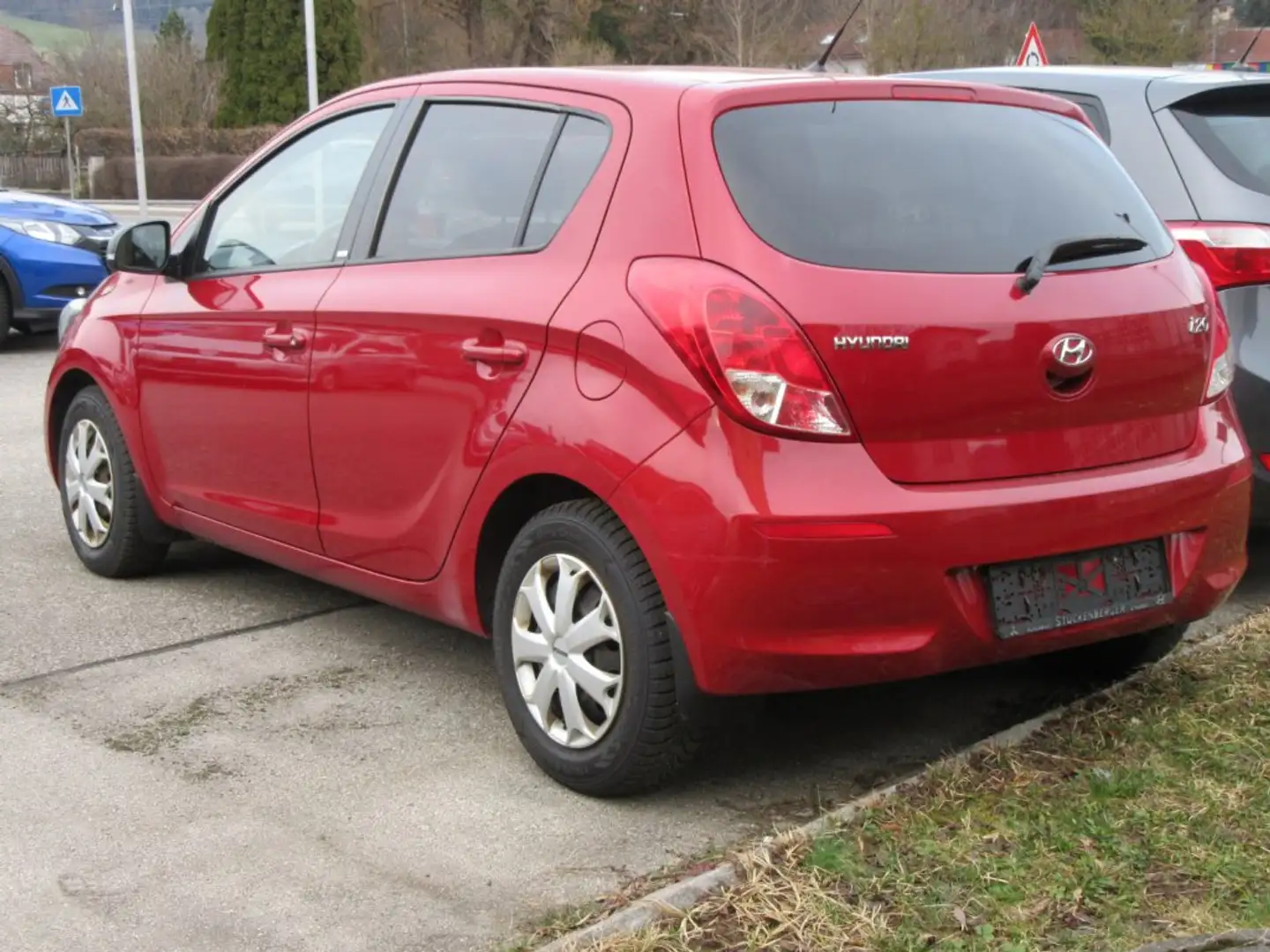 Hyundai i20 FL GO 1,25 MT 520g Rot - 2