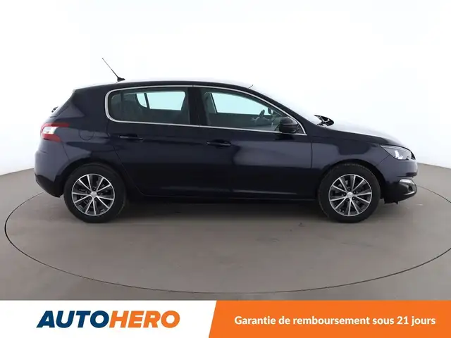 Peugeot 308 view 7