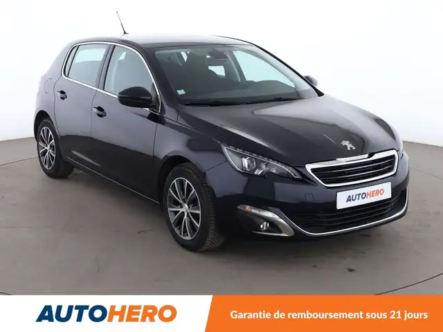 Peugeot 308 view 8