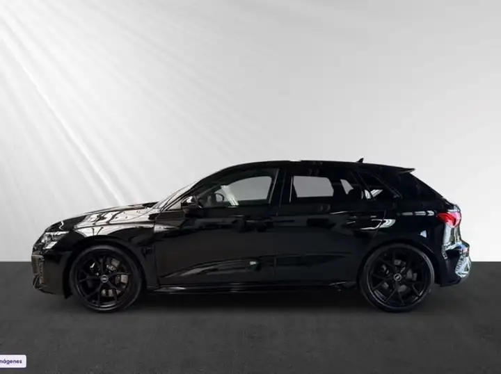 Audi A3 2022, foto 2