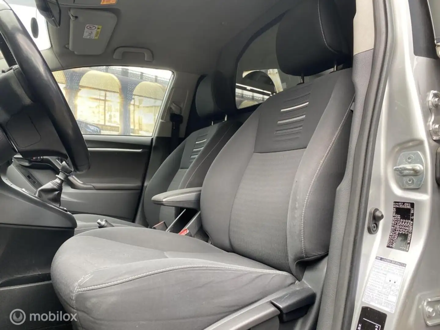 Toyota Verso 1.6 D-4D Dynamic  AIRCO NAVI CRUISE GRIJS KENTEKEN srebrna - 2