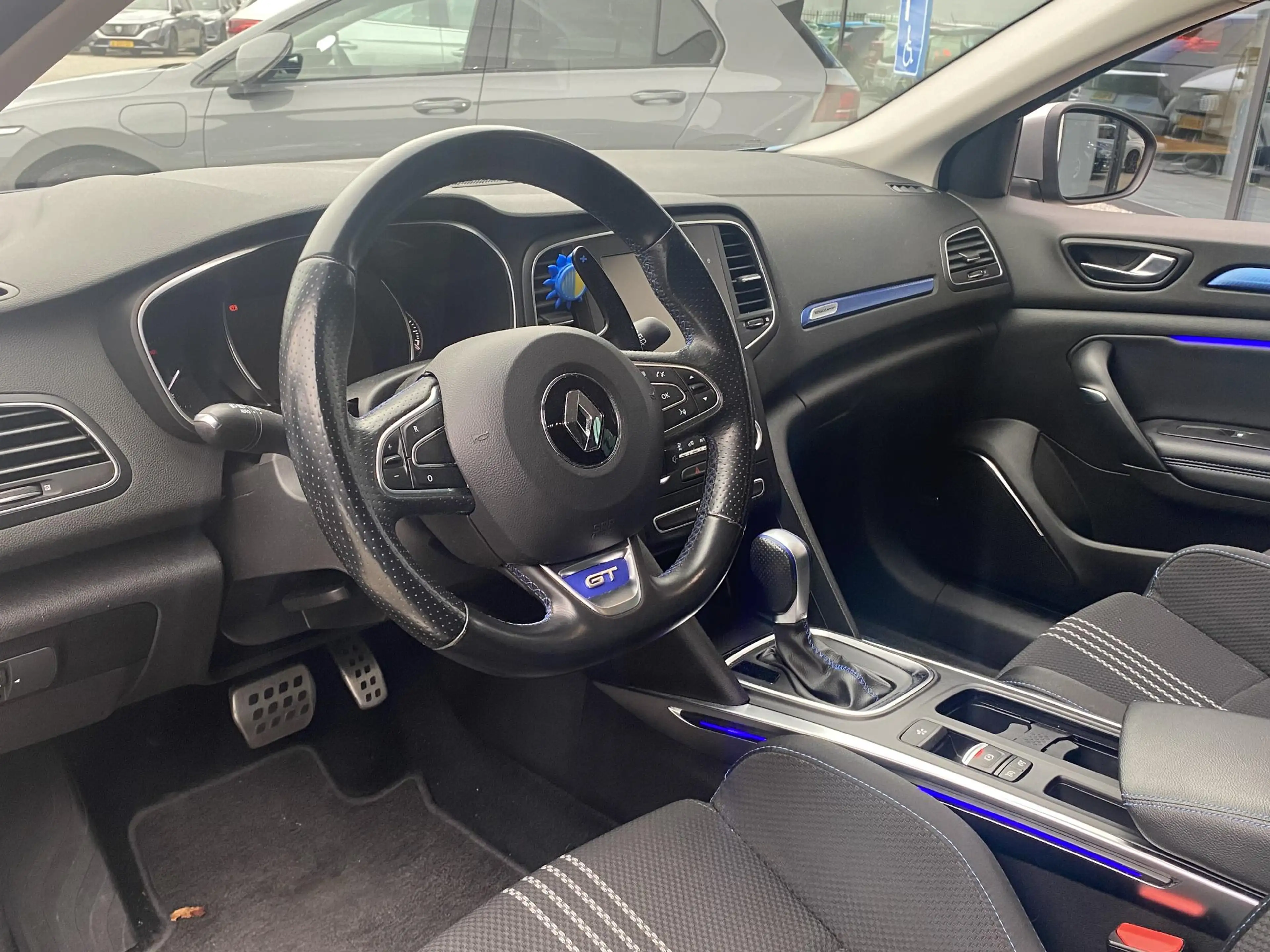 Renault Megane 1.6 TCe GT | BOSE | PARKEERSENSOREN | CLIMATE CONT — photo 4