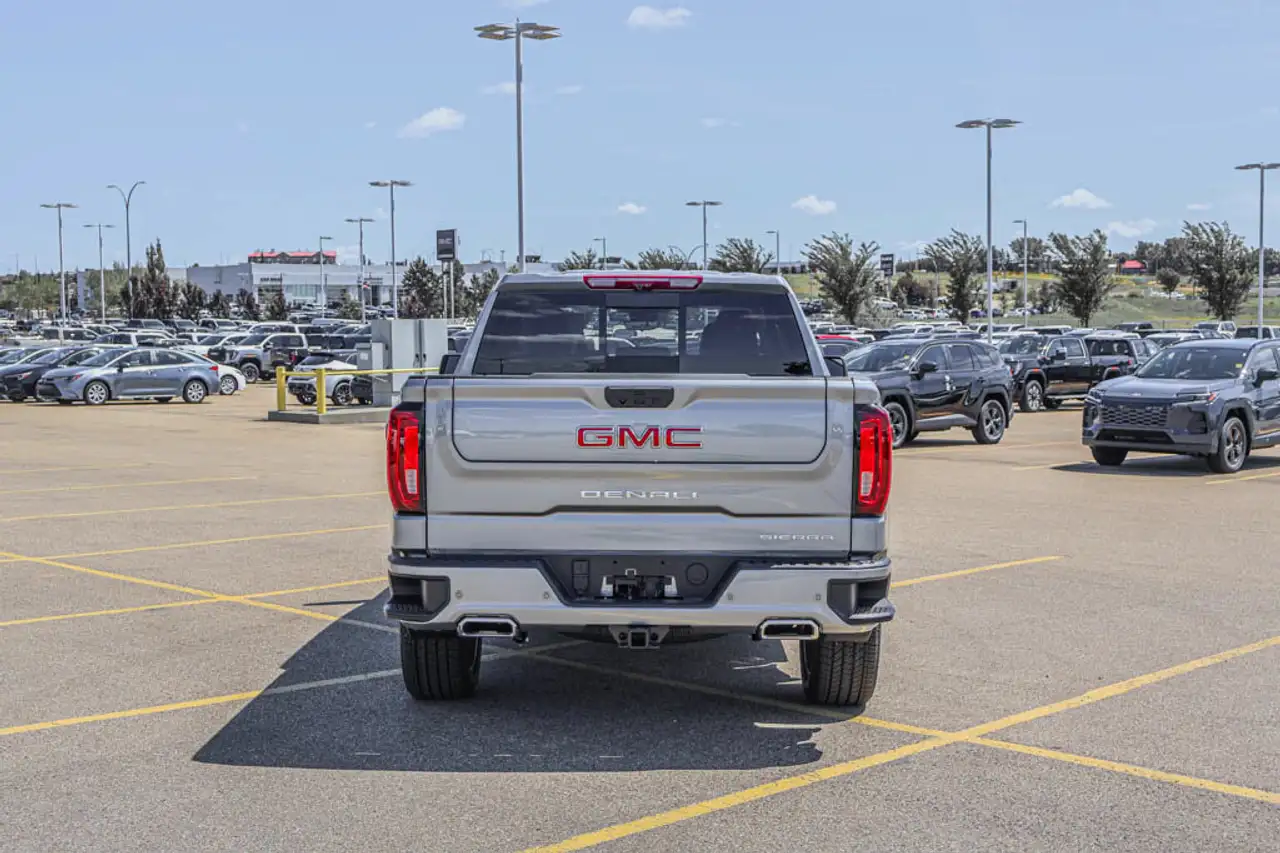GMC Sierra 1500 photo GMC Sierra 1500