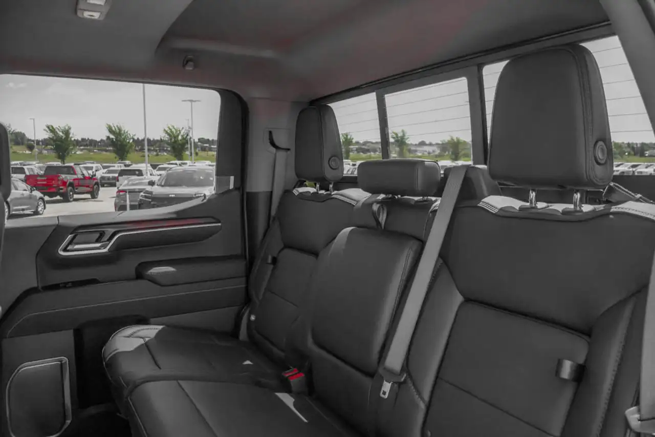 GMC Sierra 1500 photo GMC Sierra 1500