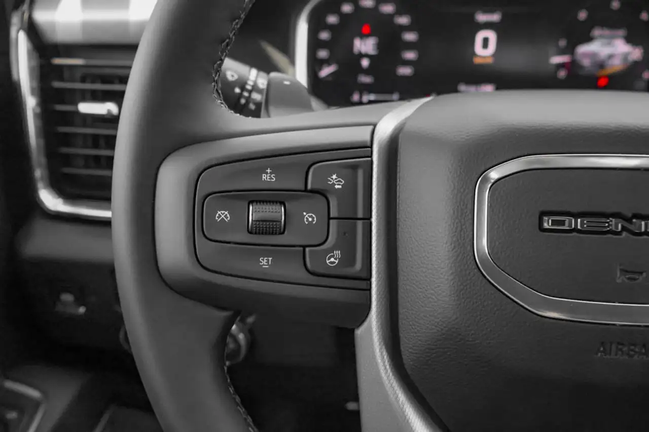 GMC Sierra 1500 photo GMC Sierra 1500