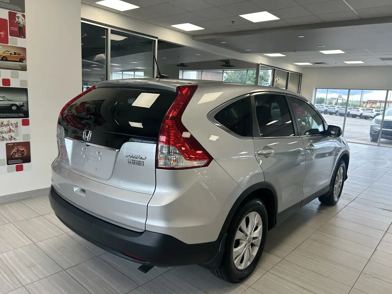 Honda CR-V photo Honda CR-V