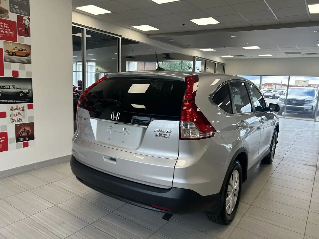 Honda CR-V photo Honda CR-V