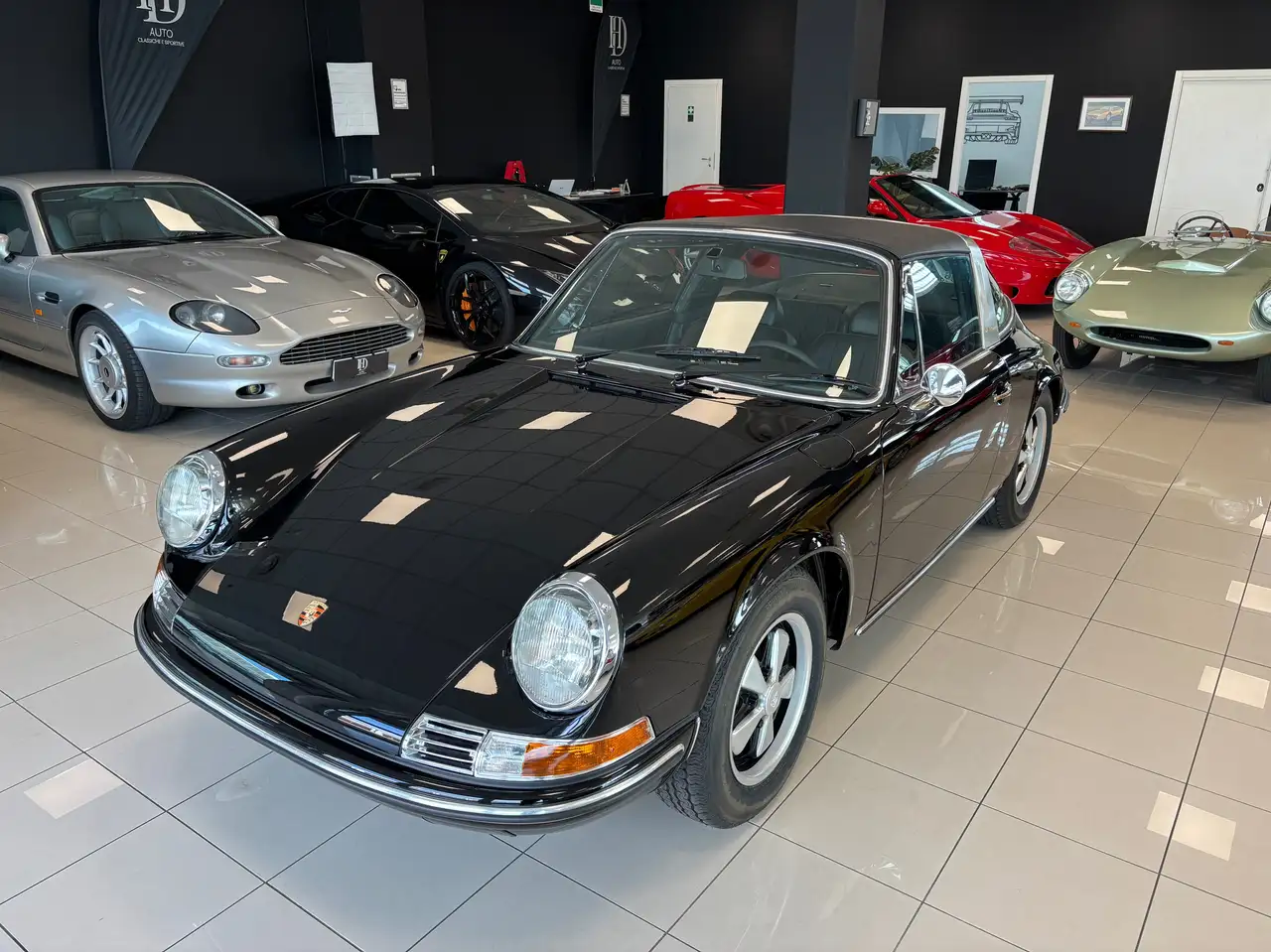 Porsche 911 T TARGA - RESTAURO COMPLETO, foto 4