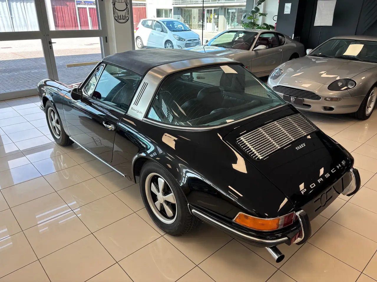 Porsche 911 T TARGA - RESTAURO COMPLETO, foto 12