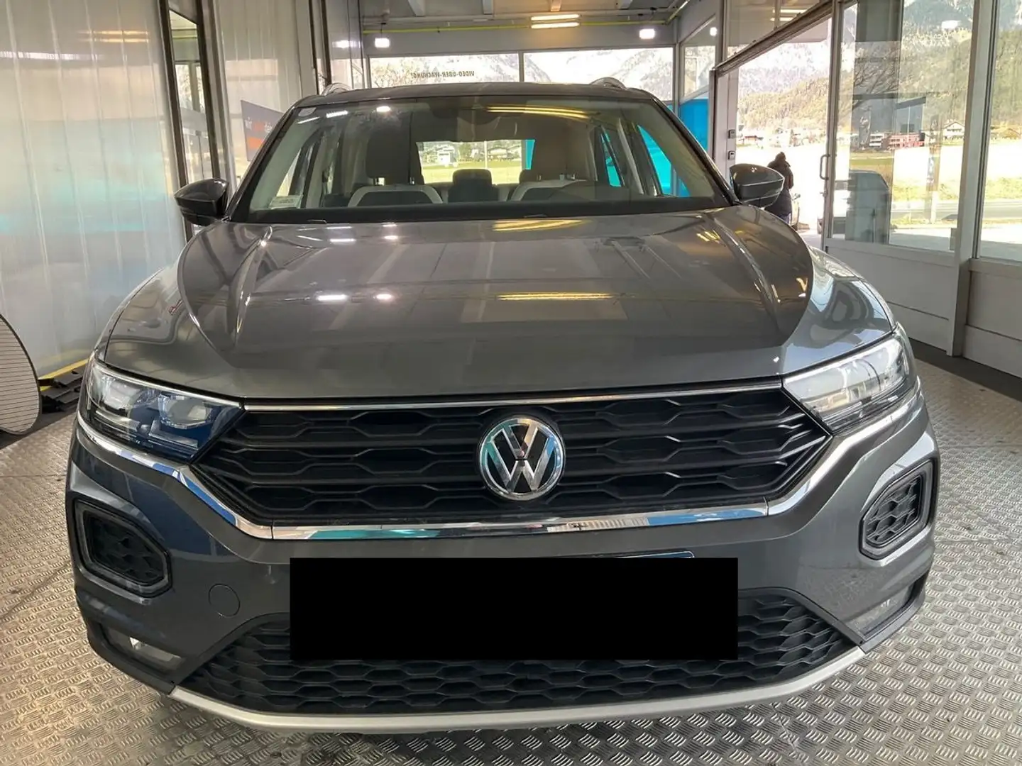Volkswagen T-Roc T-Roc 1.5 TSI ACT Sport Grijs - 2