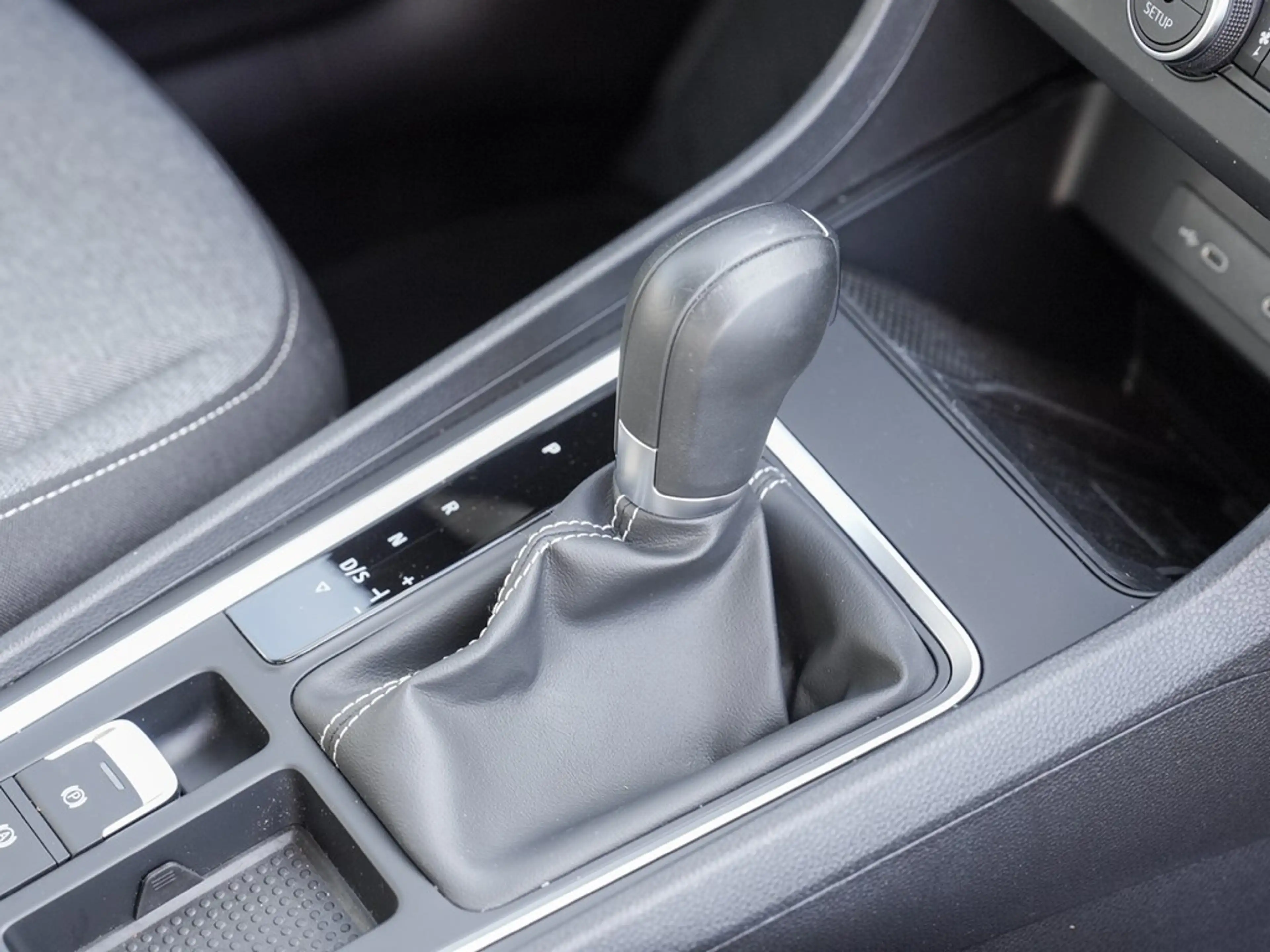 SEAT Ateca 1.5 TSI DSG Style /Navi+/LED/RFK/AHK/ACC — photo 12