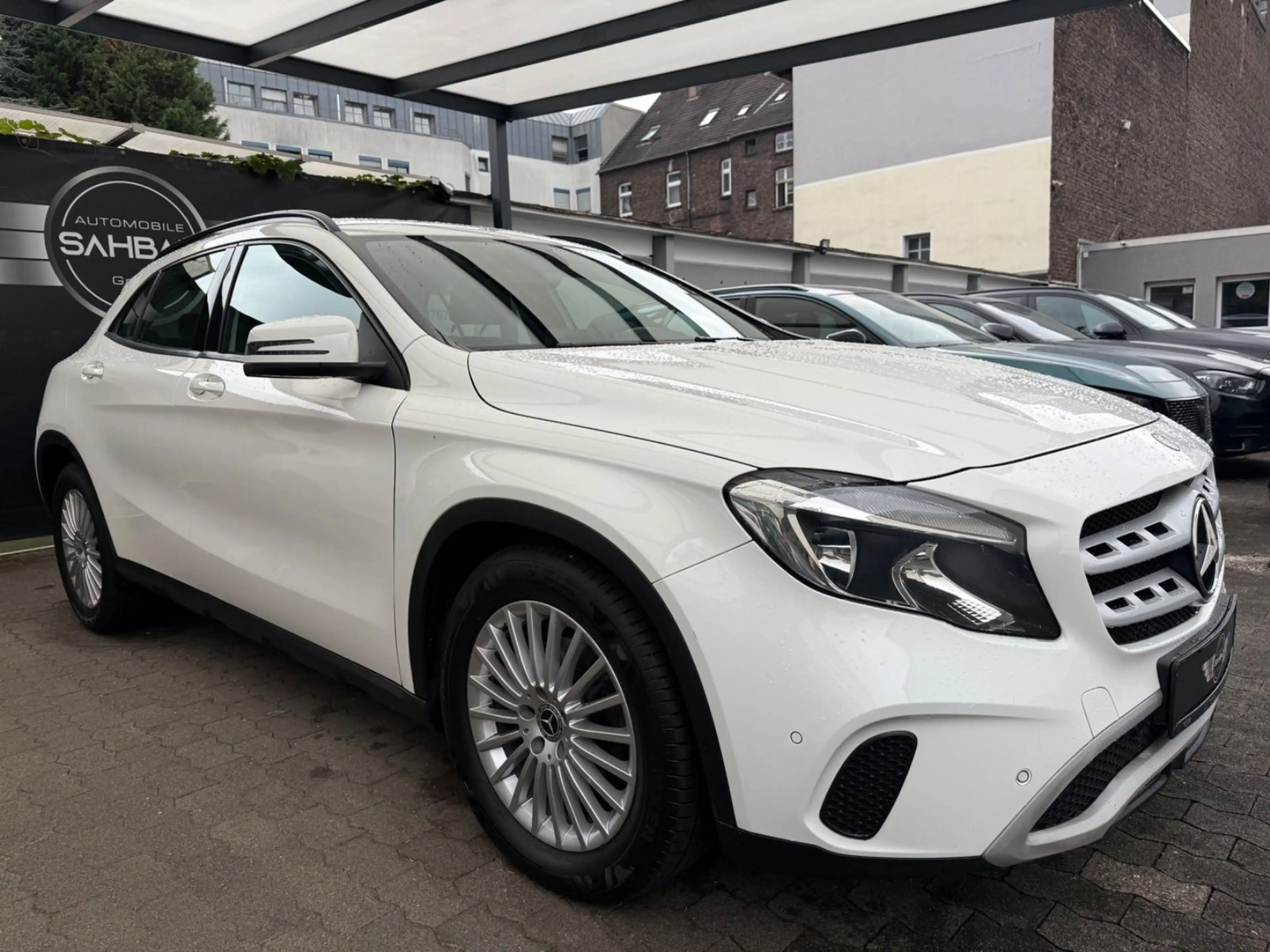 Mercedes-Benz GLA 200 d*NAVI*SHZ*PDC*2.HAND — photo 3