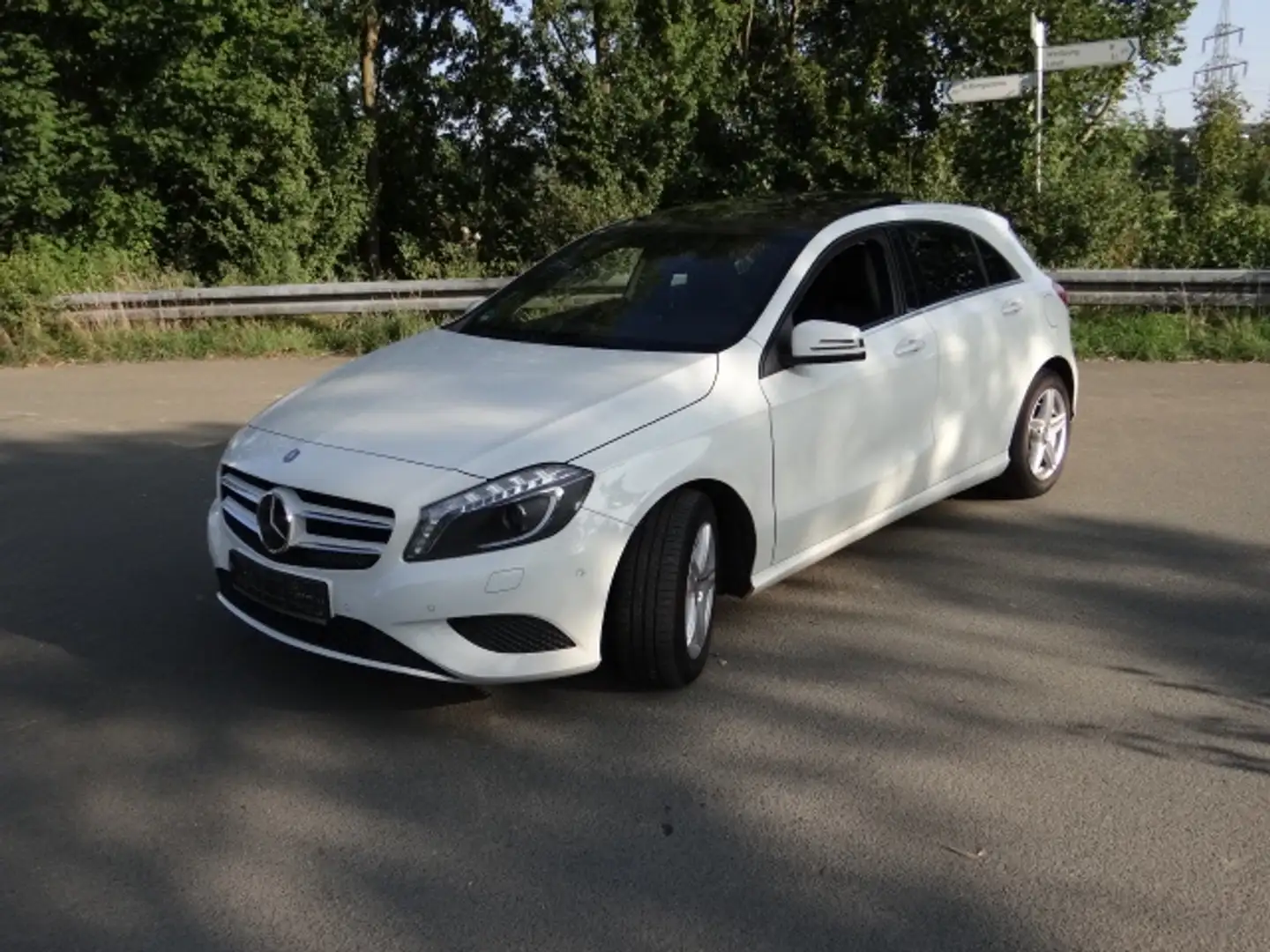 Mercedes-Benz A 180 A 180 CDI BlueEFFICIENCY Edition Weiß - 2