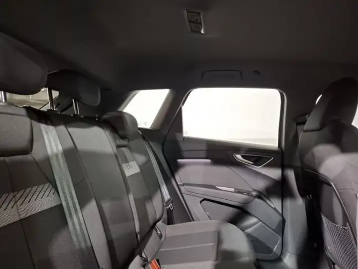 Audi Q4 2026, foto 6