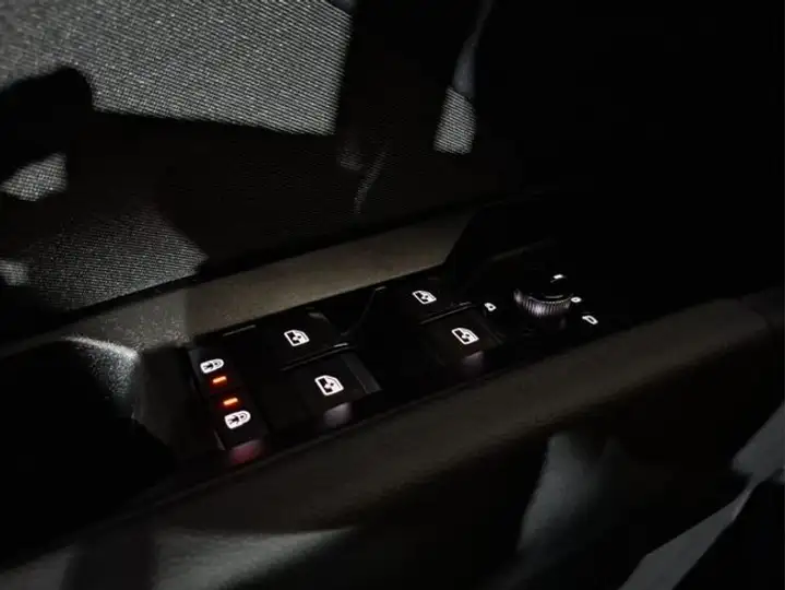 Audi Q4 2026, foto 14
