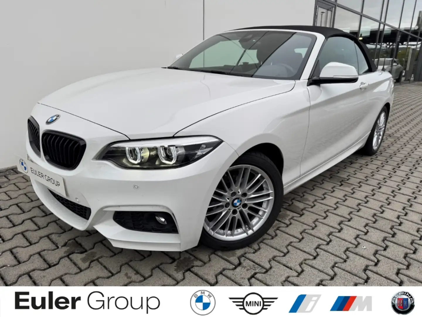 BMW 220 iA Cabrio M-Sport SHZ NAV HiFi LkHZ Weiß - 1