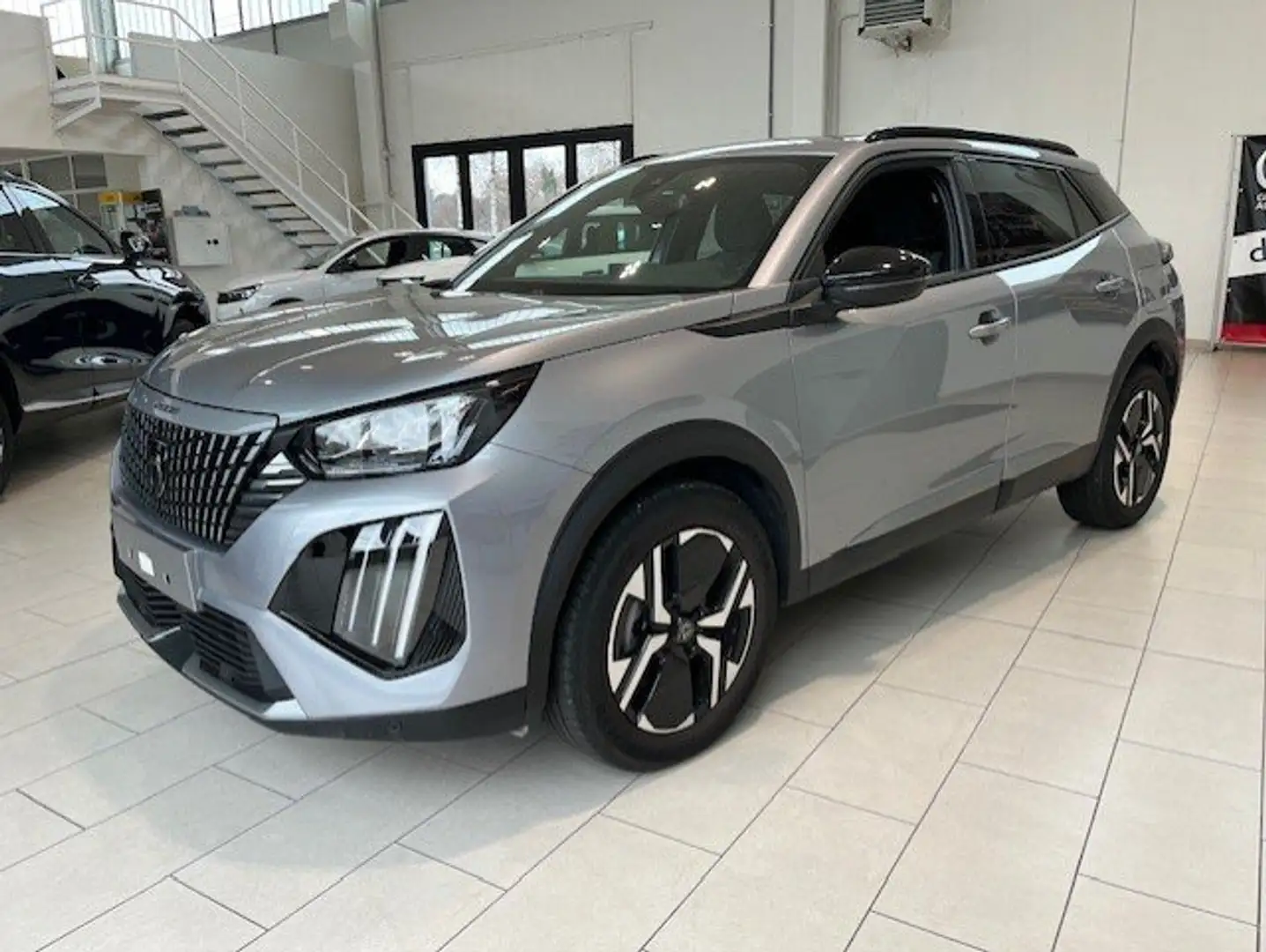 Peugeot 2008 2008 1.2 puretech Allure s Grau - 1