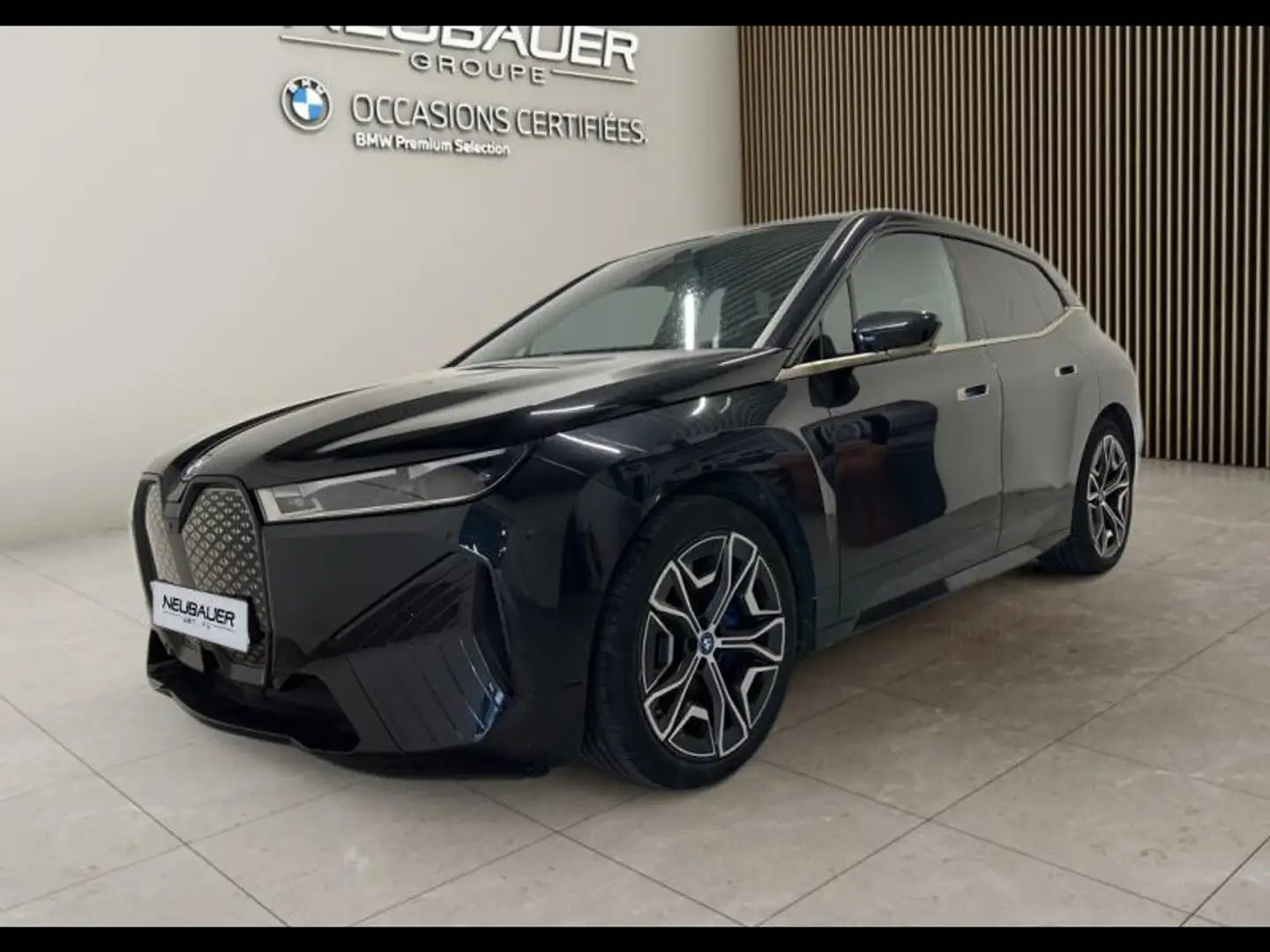 BMW iX xDrive40 326ch Noir - 1